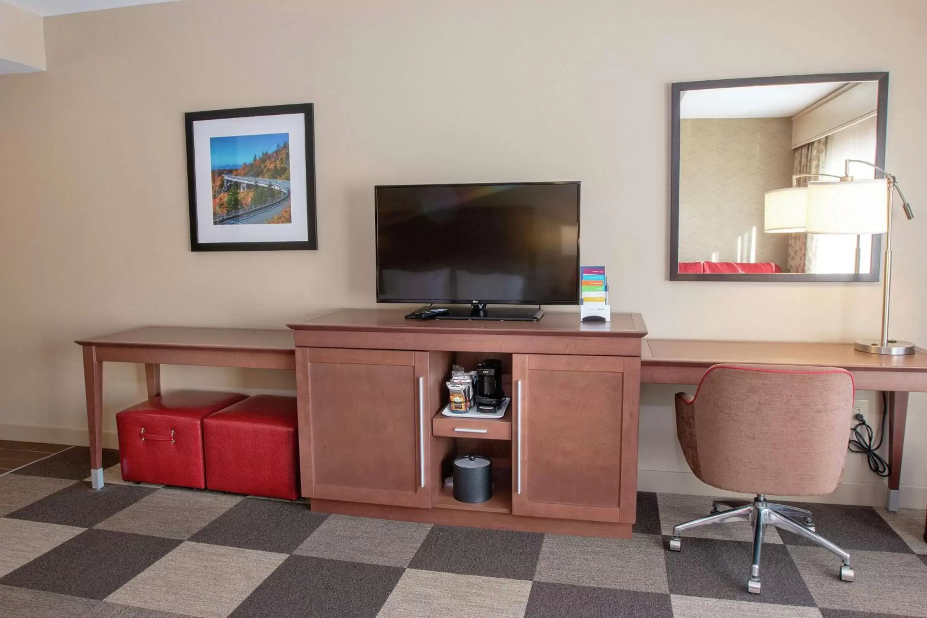 Bedroom, TV/Entertainment Center in Hampton Inn & Suites Boone, Nc