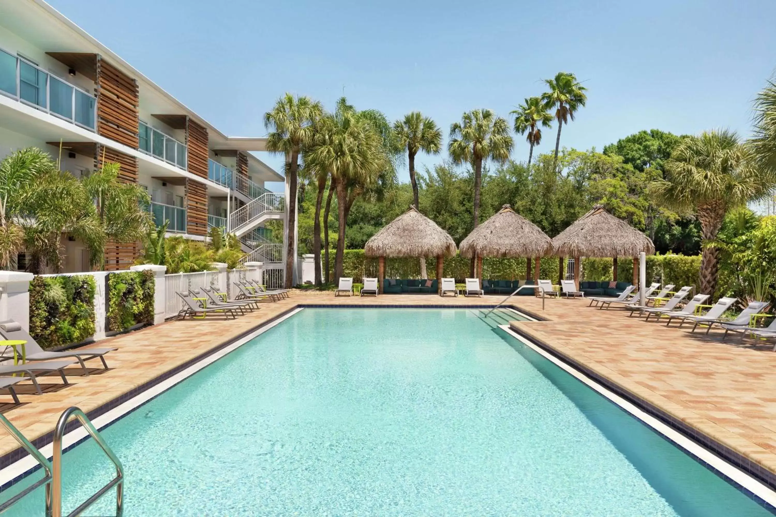 Pool view, Swimming Pool in Hotel Alba Tampa, Tapestry Collection By Hilton