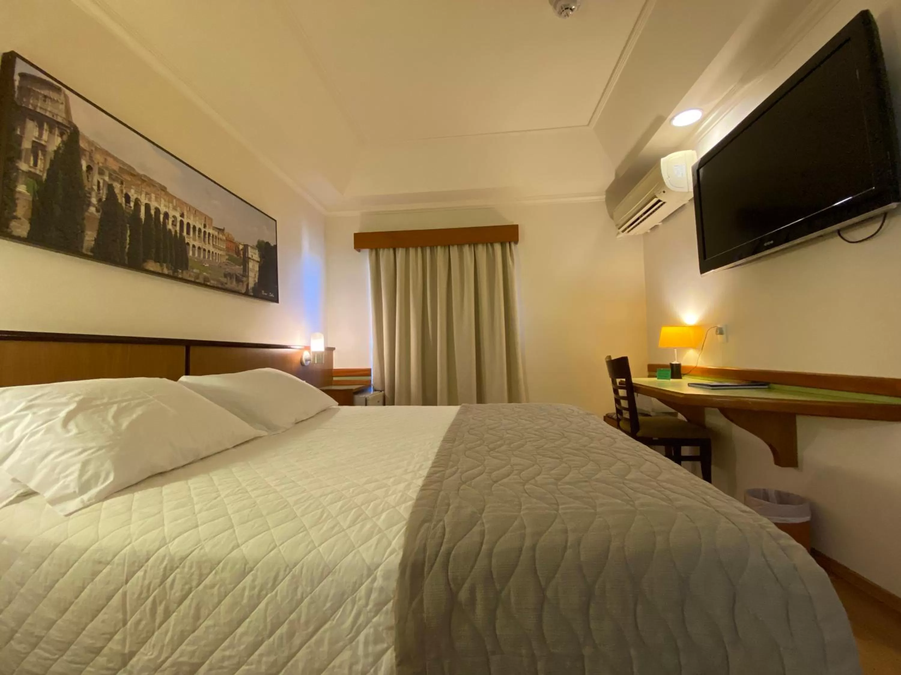 Bed in Hotel Bella Italia