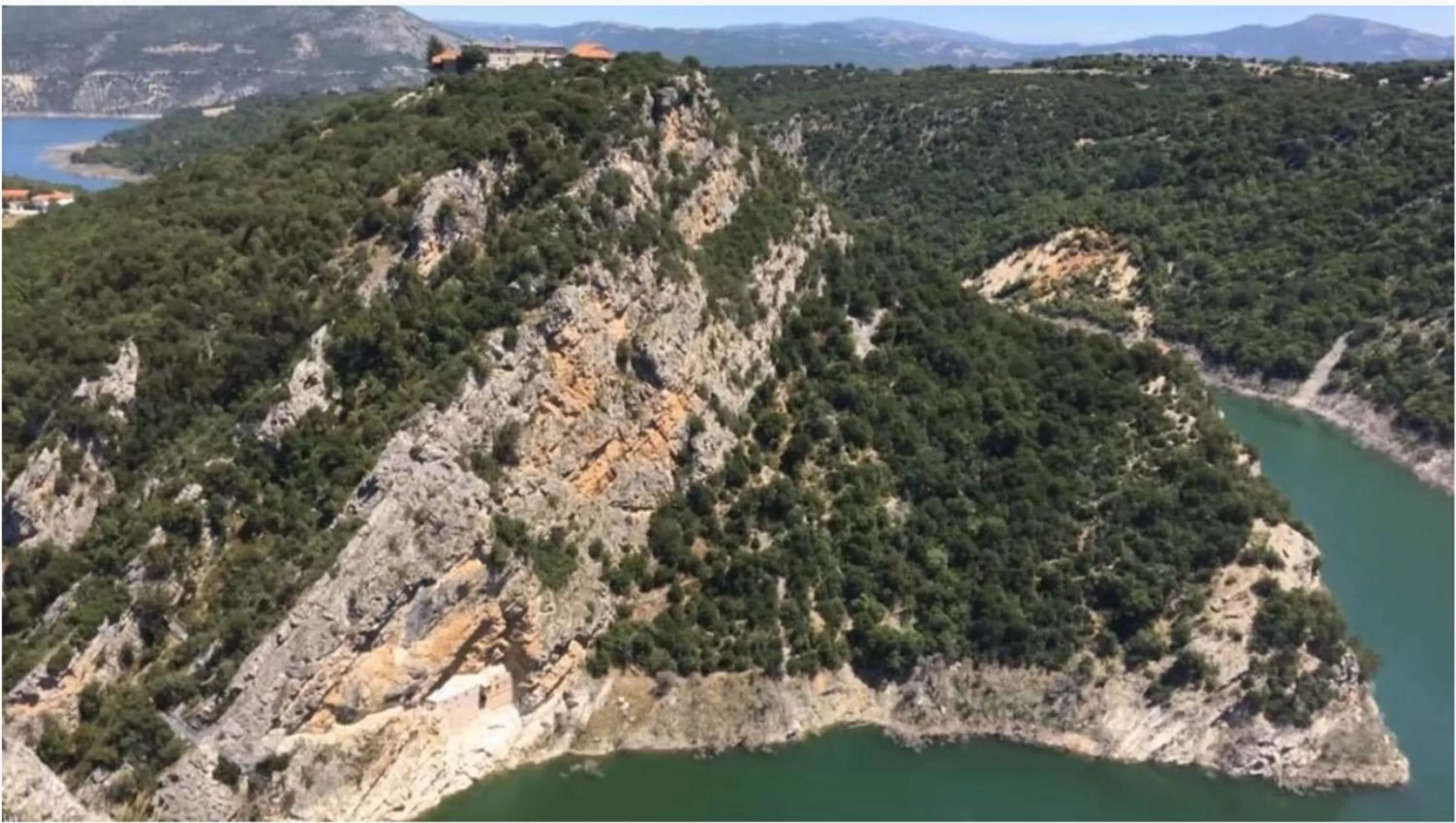 Nearby landmark in Mondeus Inn Luxury