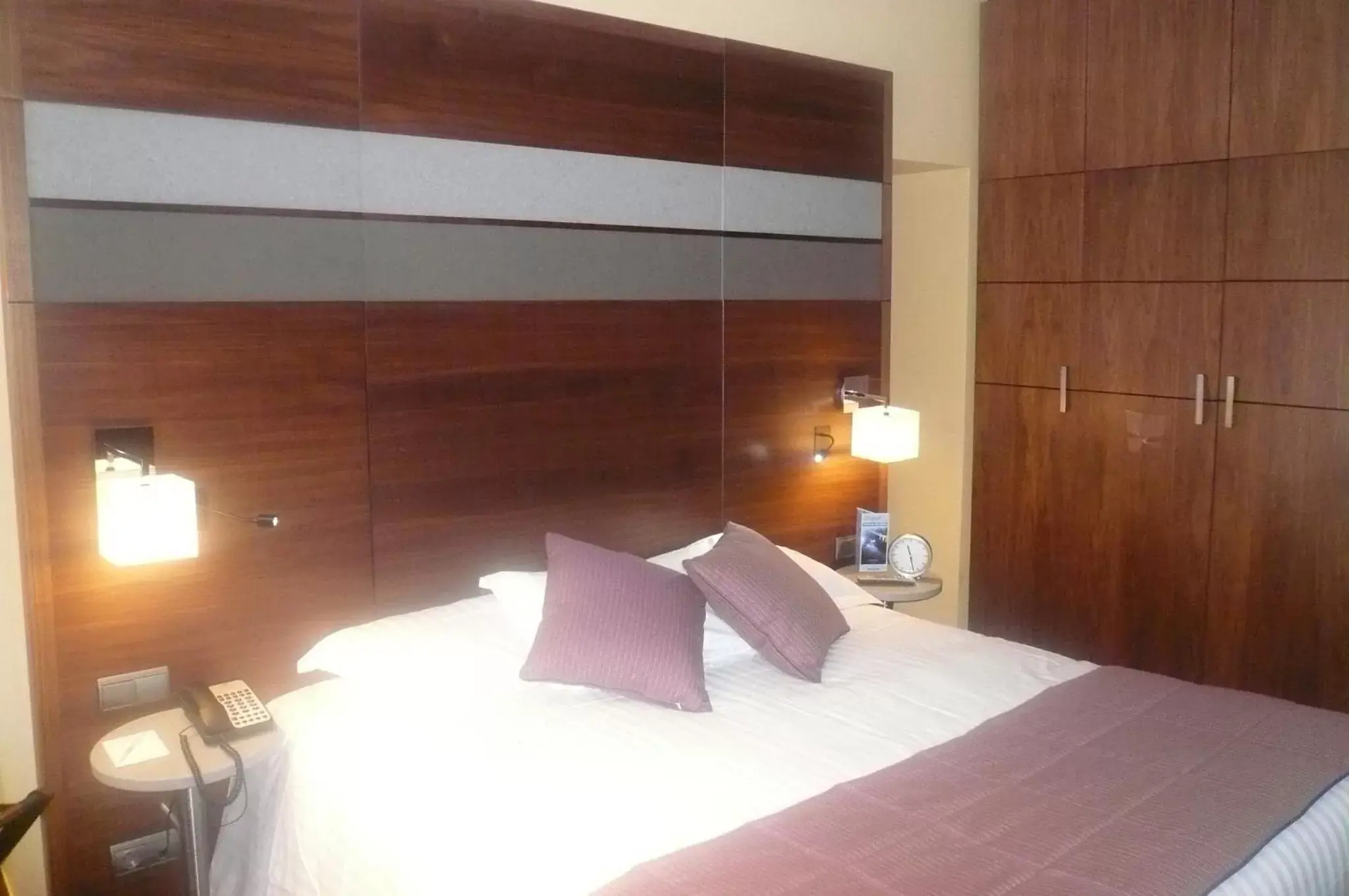 Bedroom, Bed in Abbaye des Capucins Spa & Resort