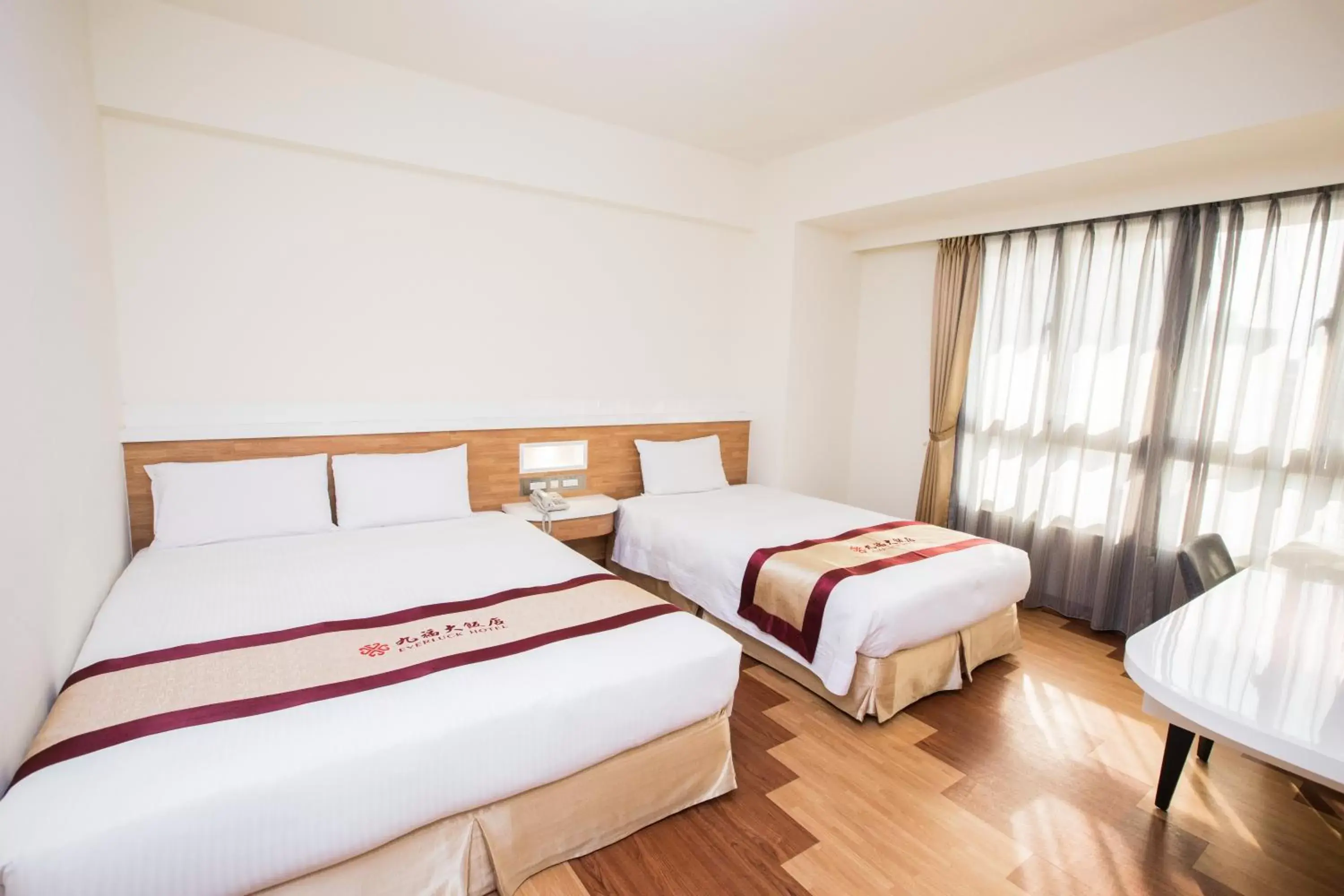 Bedroom, Bed in Ever Luck Hotel Bedroom, Bed in Ever Luck Hotel