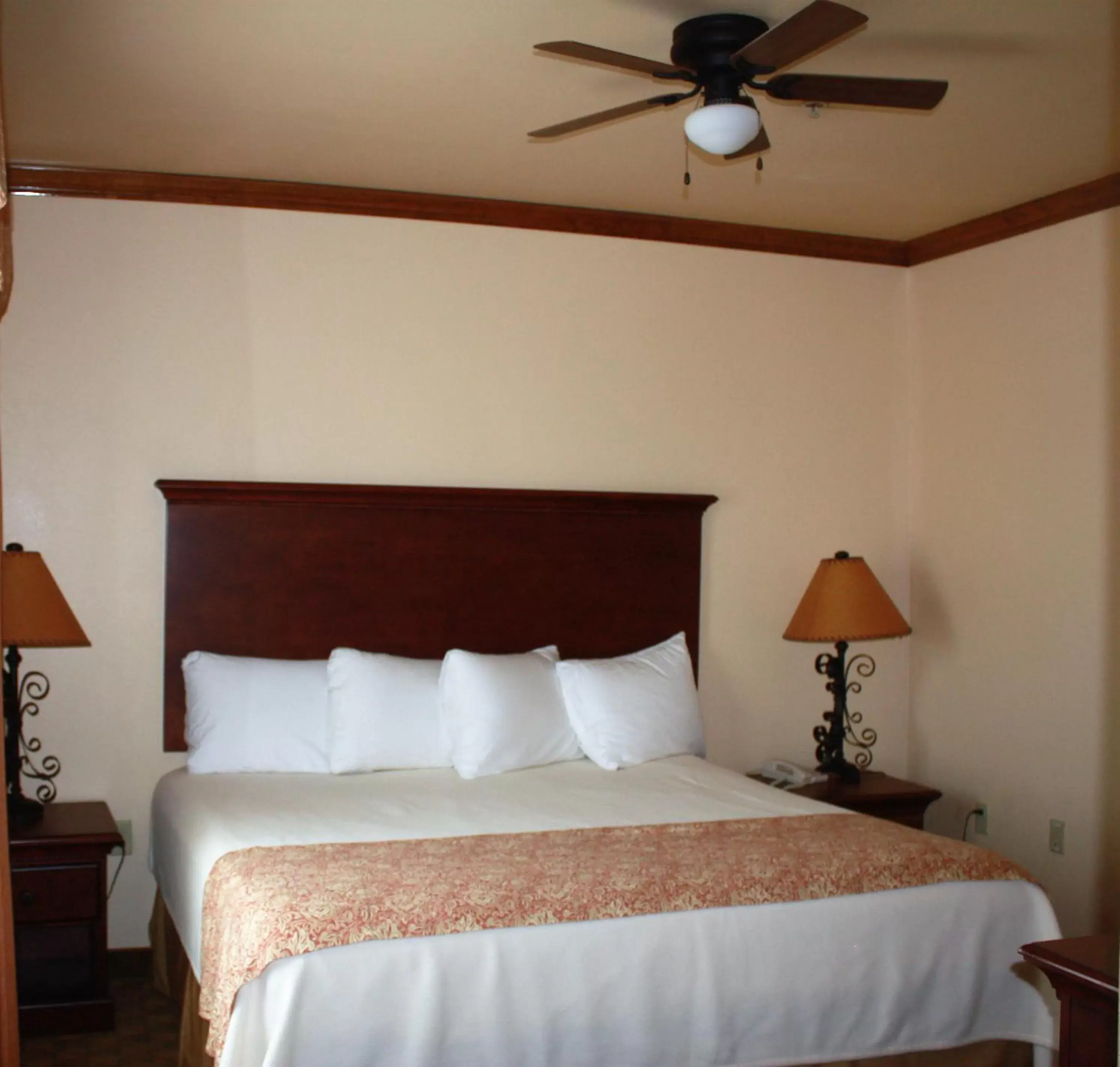 Bedroom, Bed in Hotel Texas Hallettsville