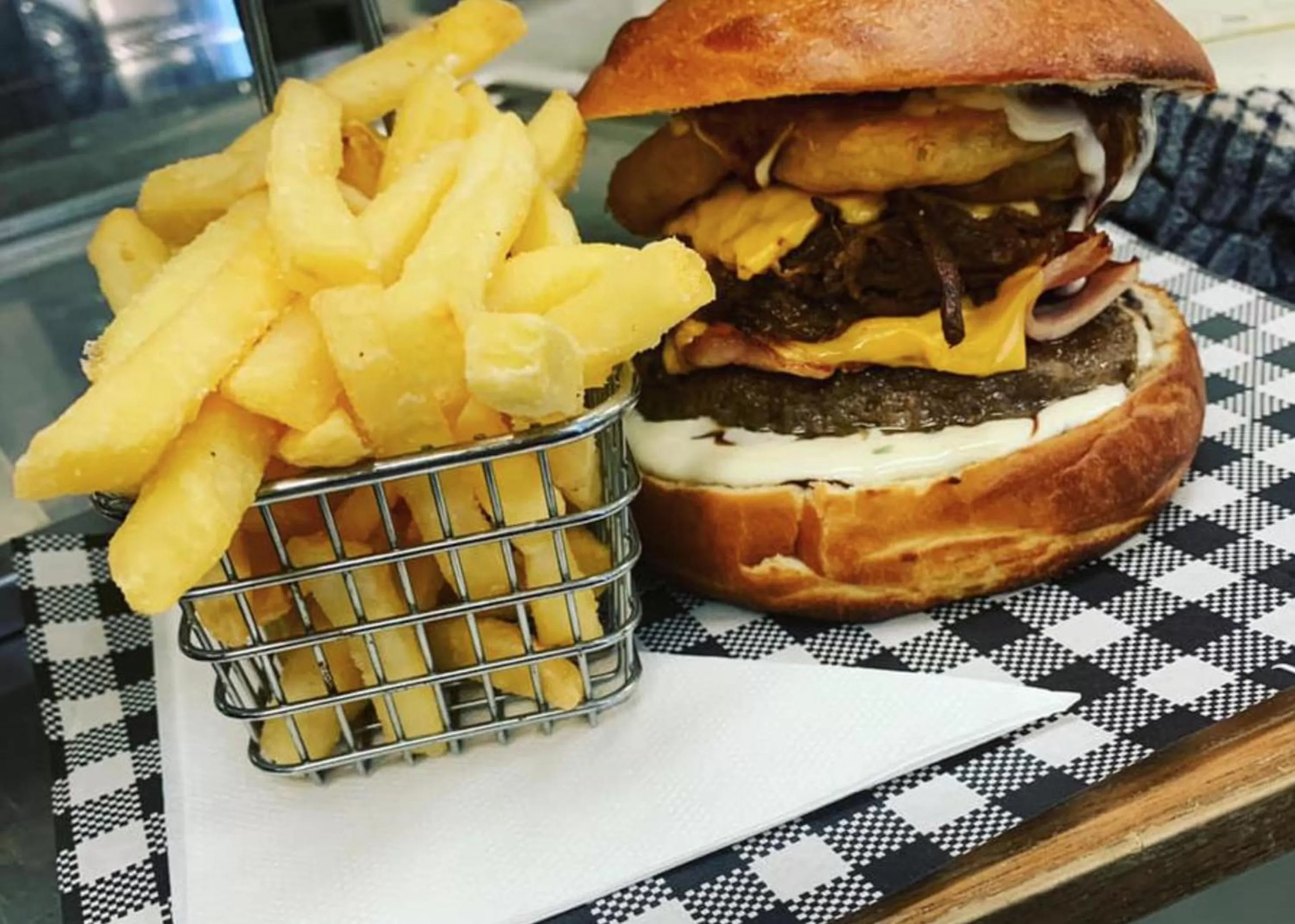 Restaurant/places to eat in The Premier Hotel Broadmeadow