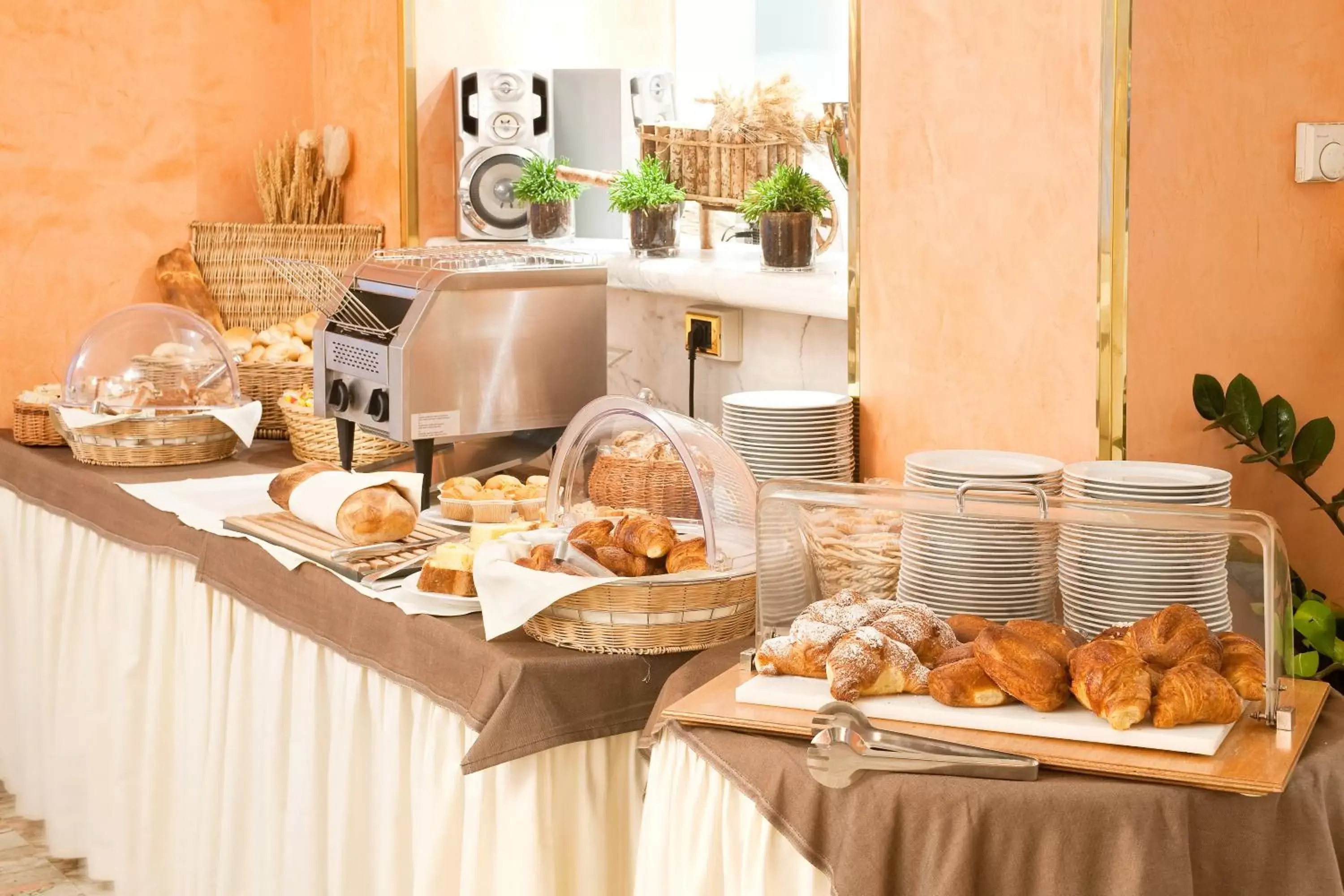Restaurant/places to eat, Breakfast in Hotel Giberti & Spa