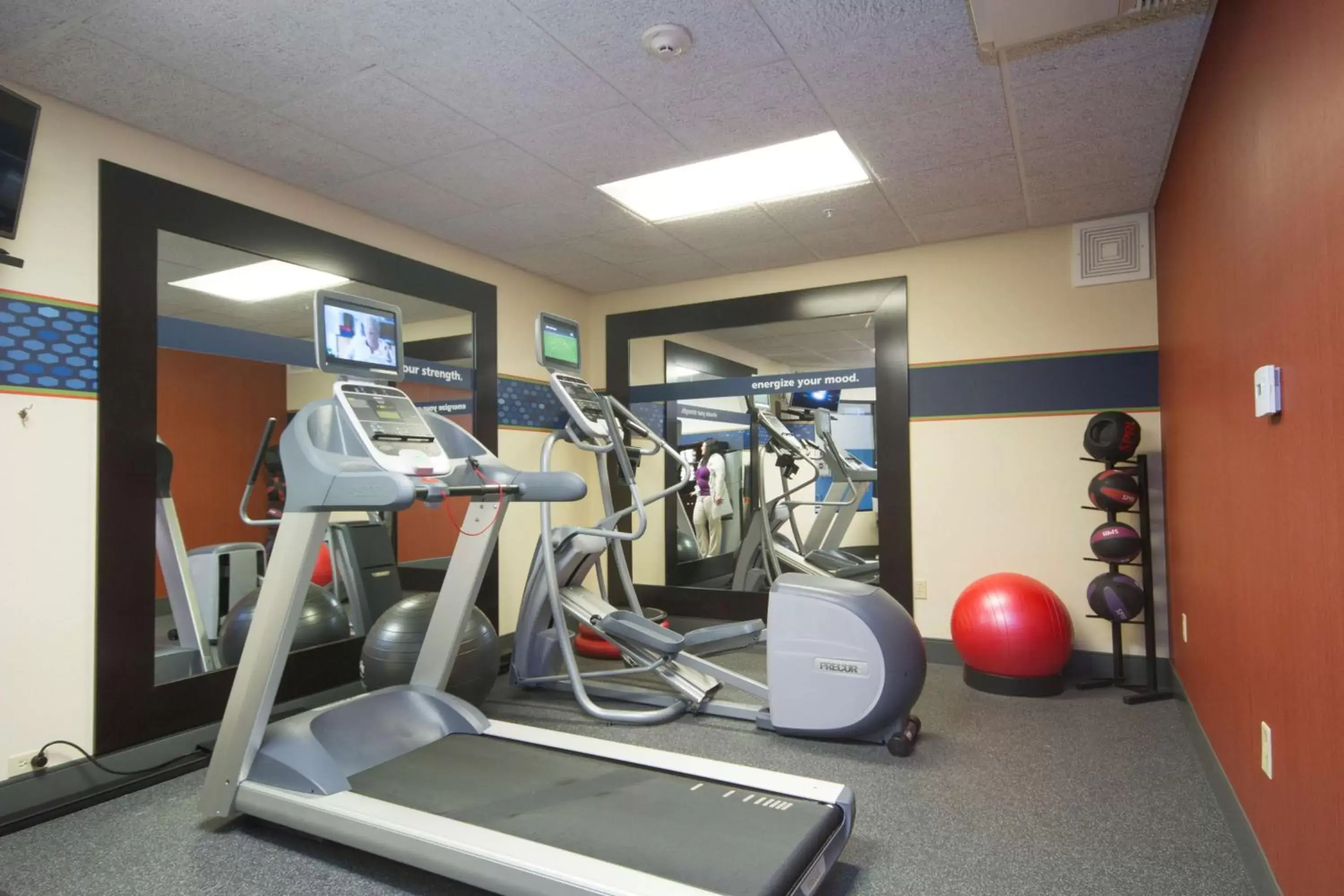 Fitness centre/facilities, Fitness Center/Facilities in Hampton Inn Marshall
