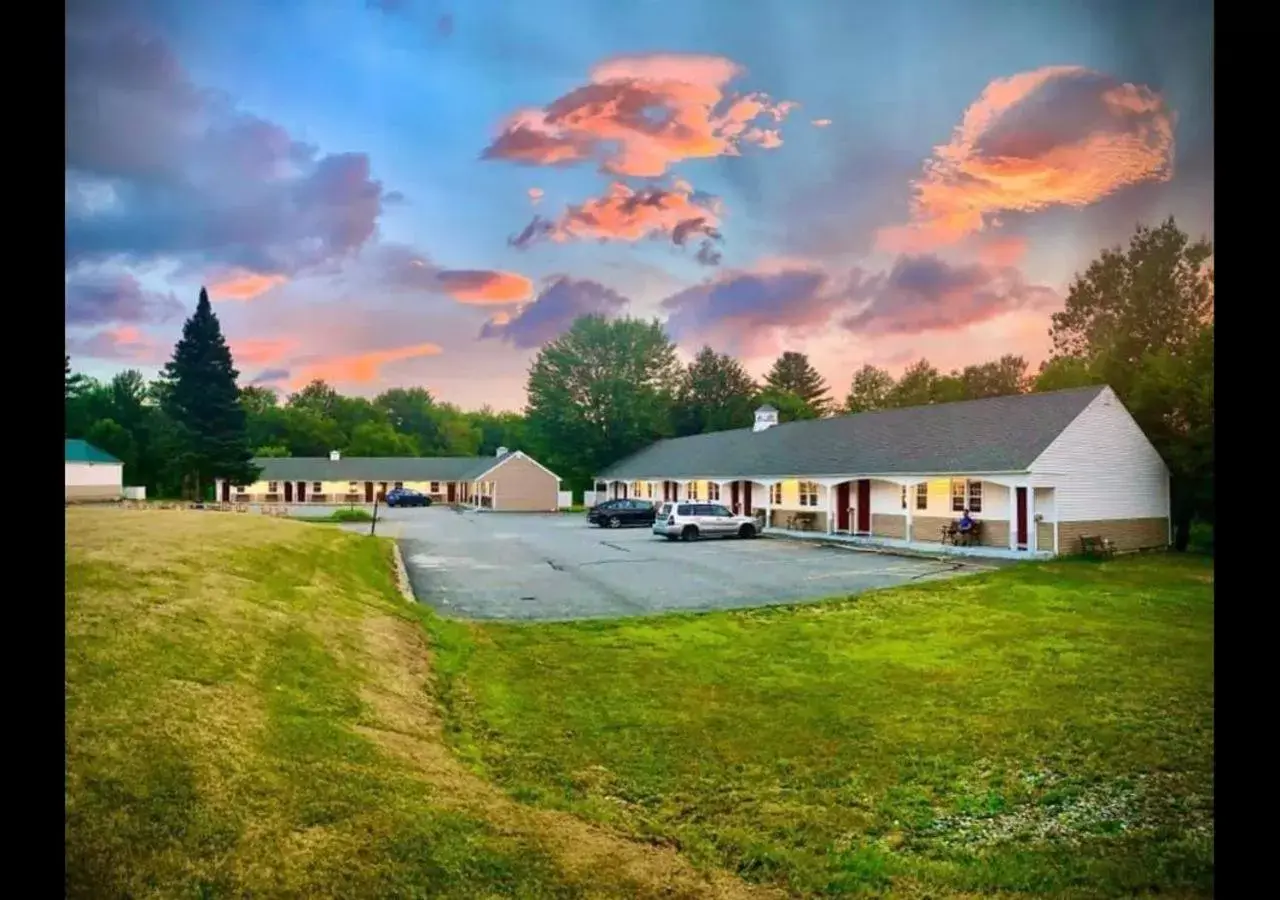 Property Building in Stonybrook Motel & Lodge