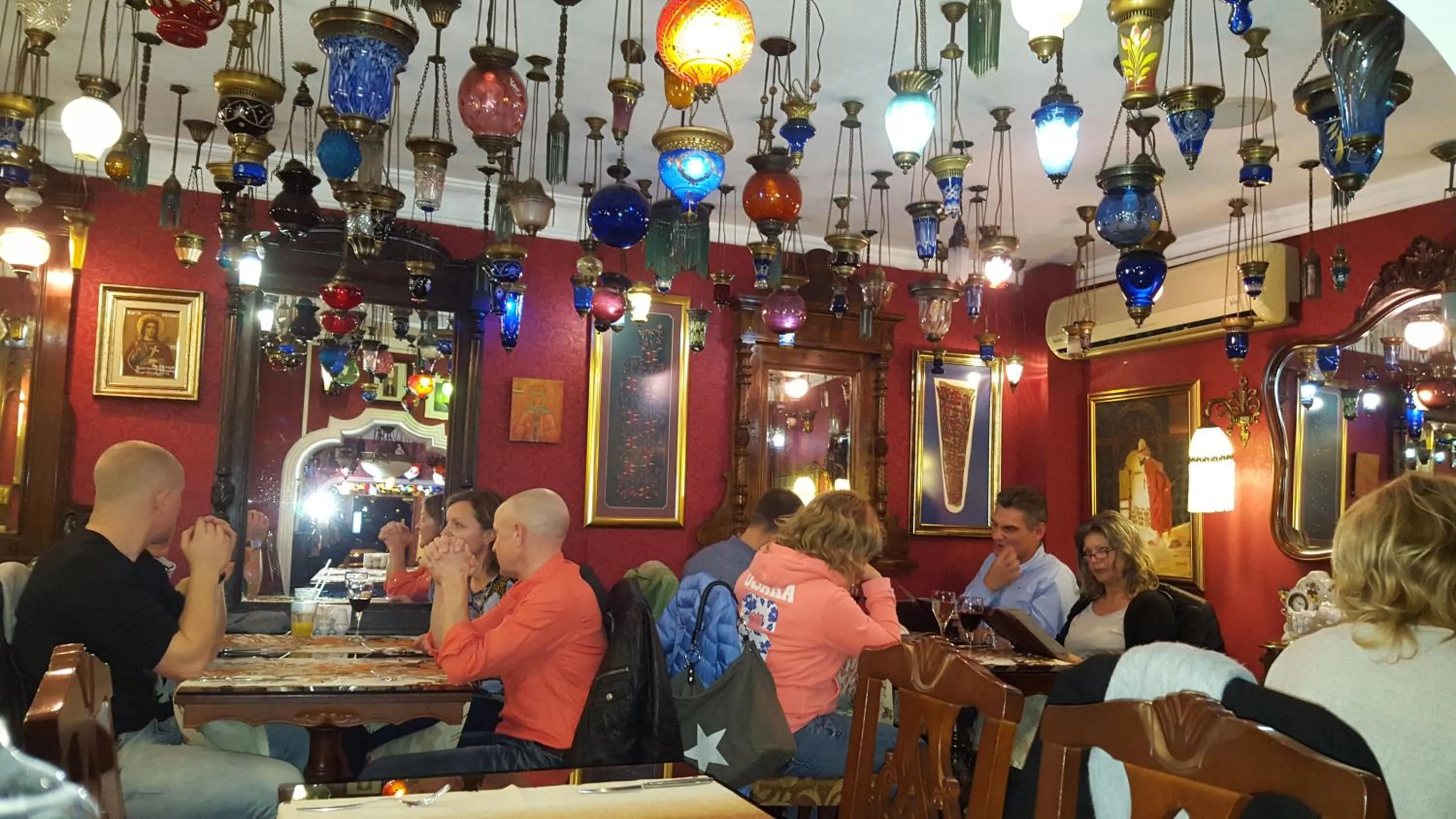 Restaurant/places to eat in Kybele Hotel