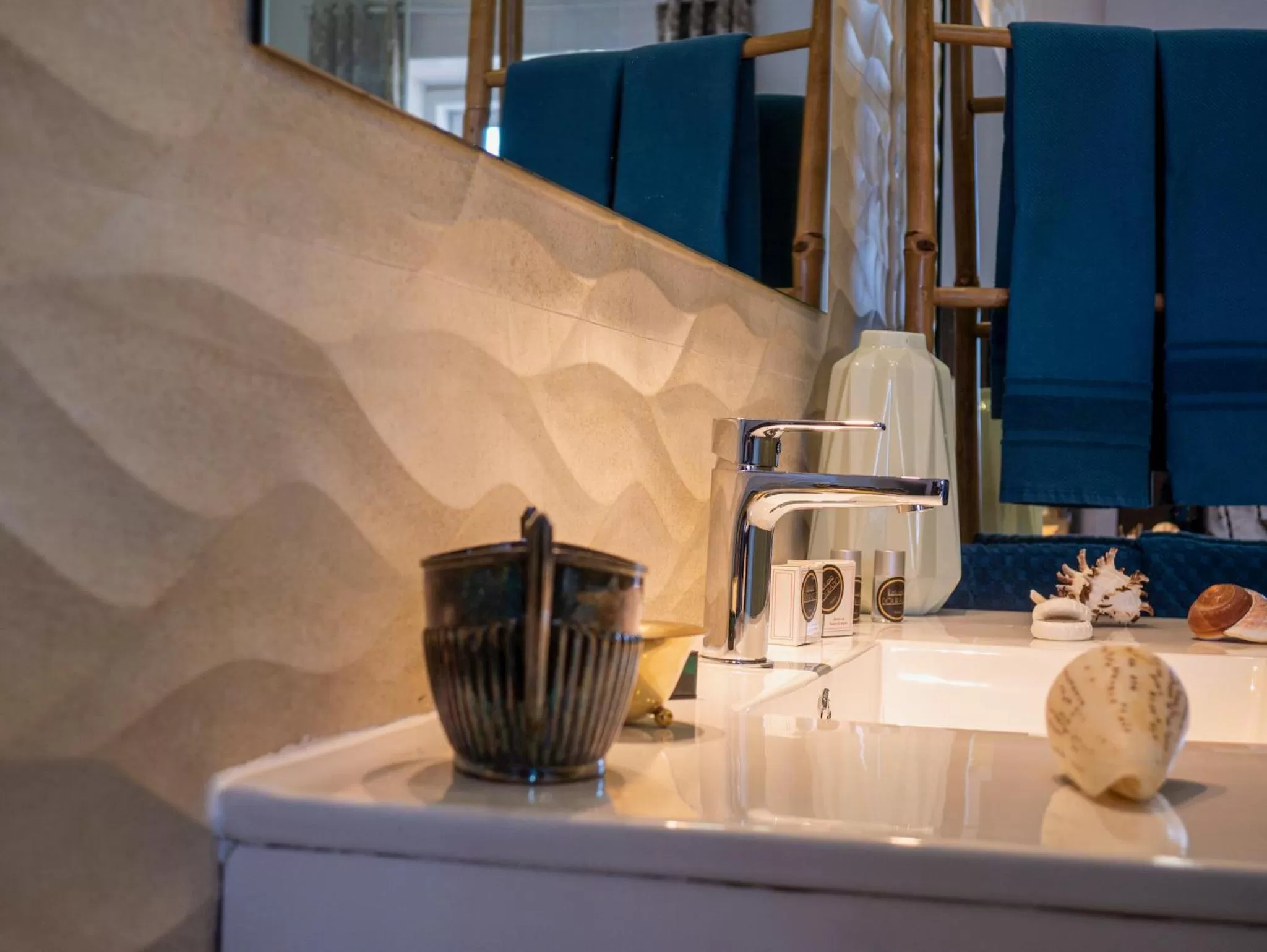 Bathroom in REFÚGIO DOURADO