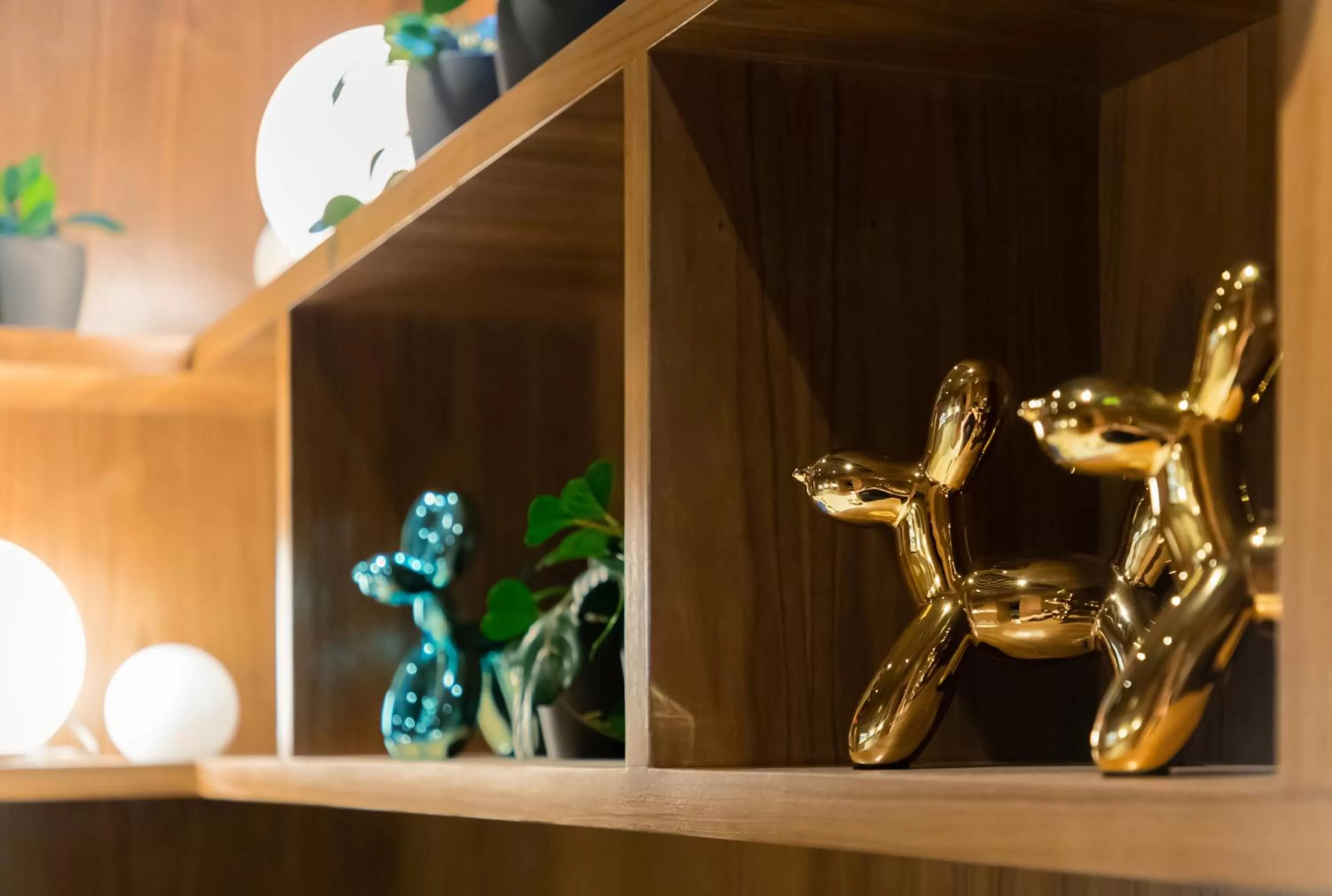 Decorative detail in Hotel Stratford San Francisco - Handwritten Collection