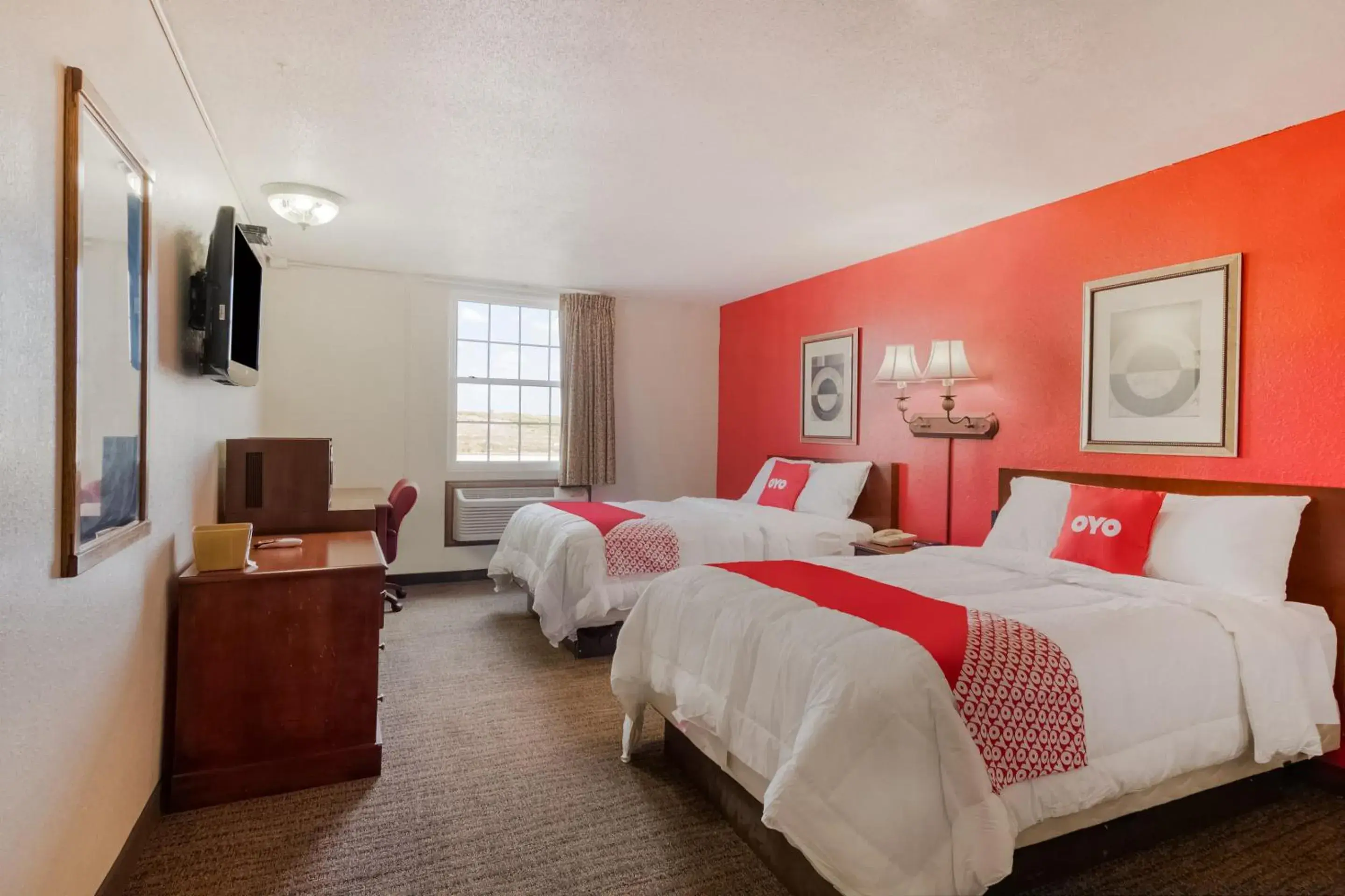 Bedroom in OYO Hotel Morton East Peoria I-74