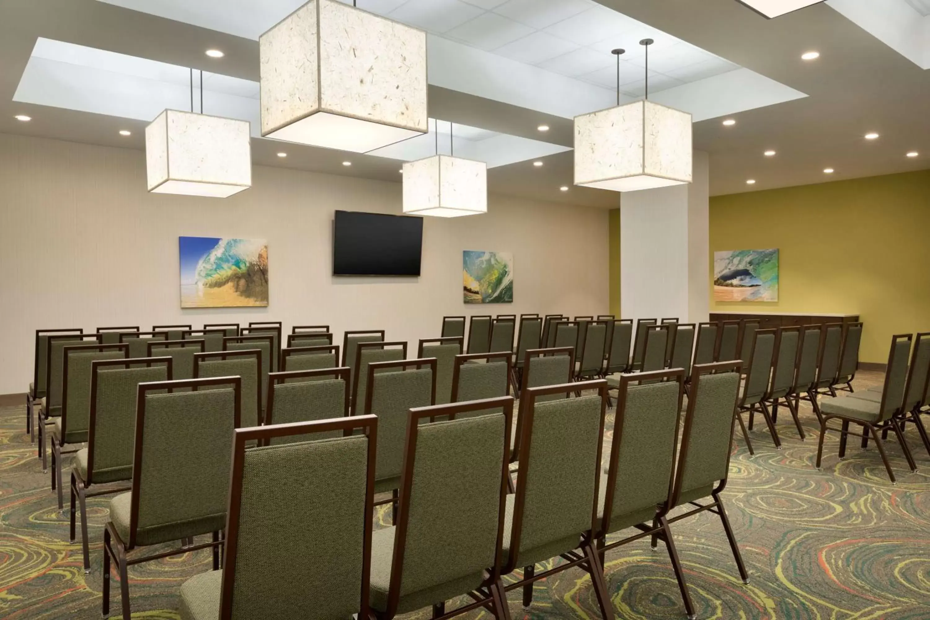 Meeting/conference room in Embassy Suites By Hilton Oahu Kapolei - FREE Breakfast