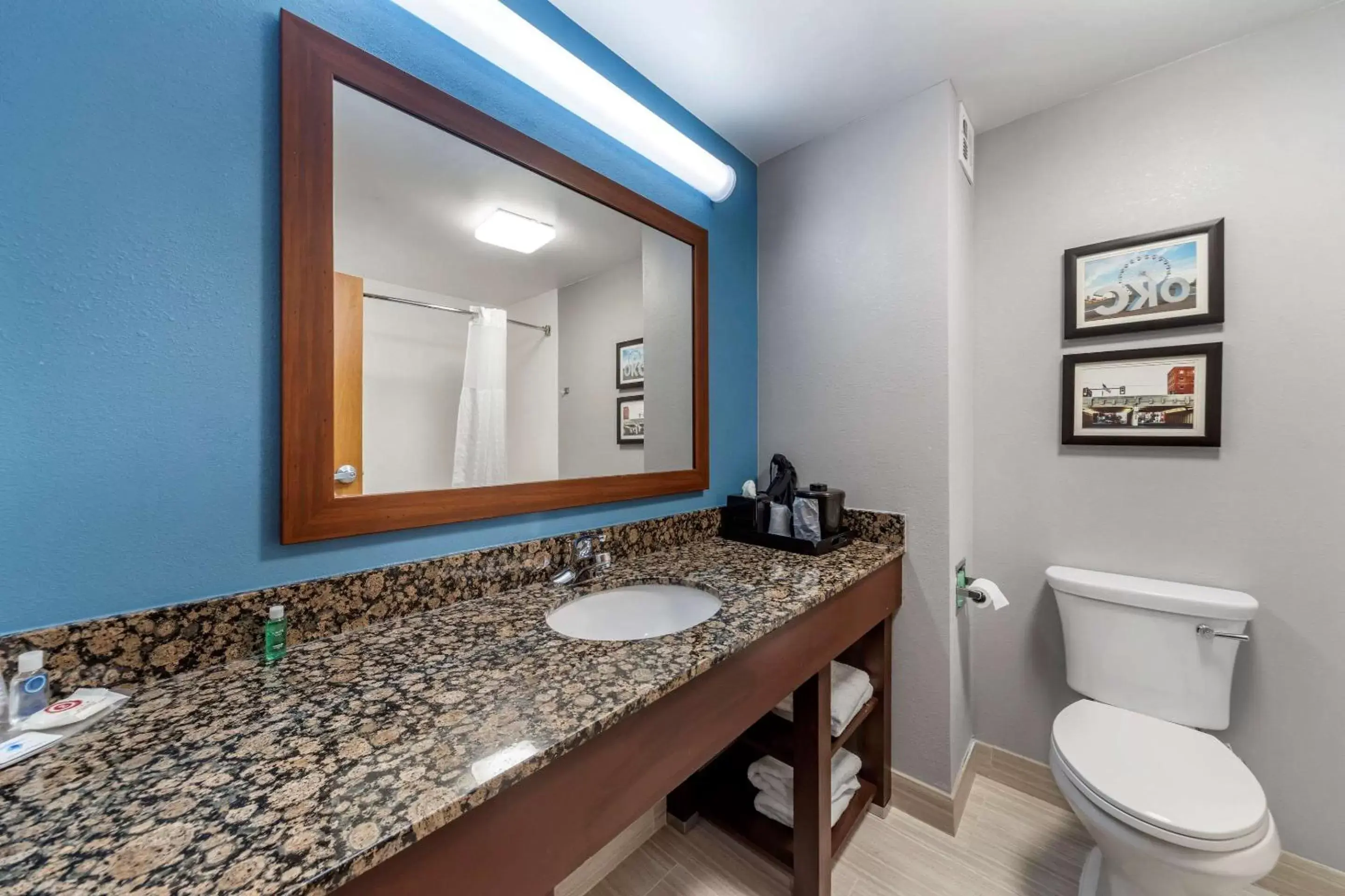 Bathroom in Comfort Inn and Suites Quail Springs
