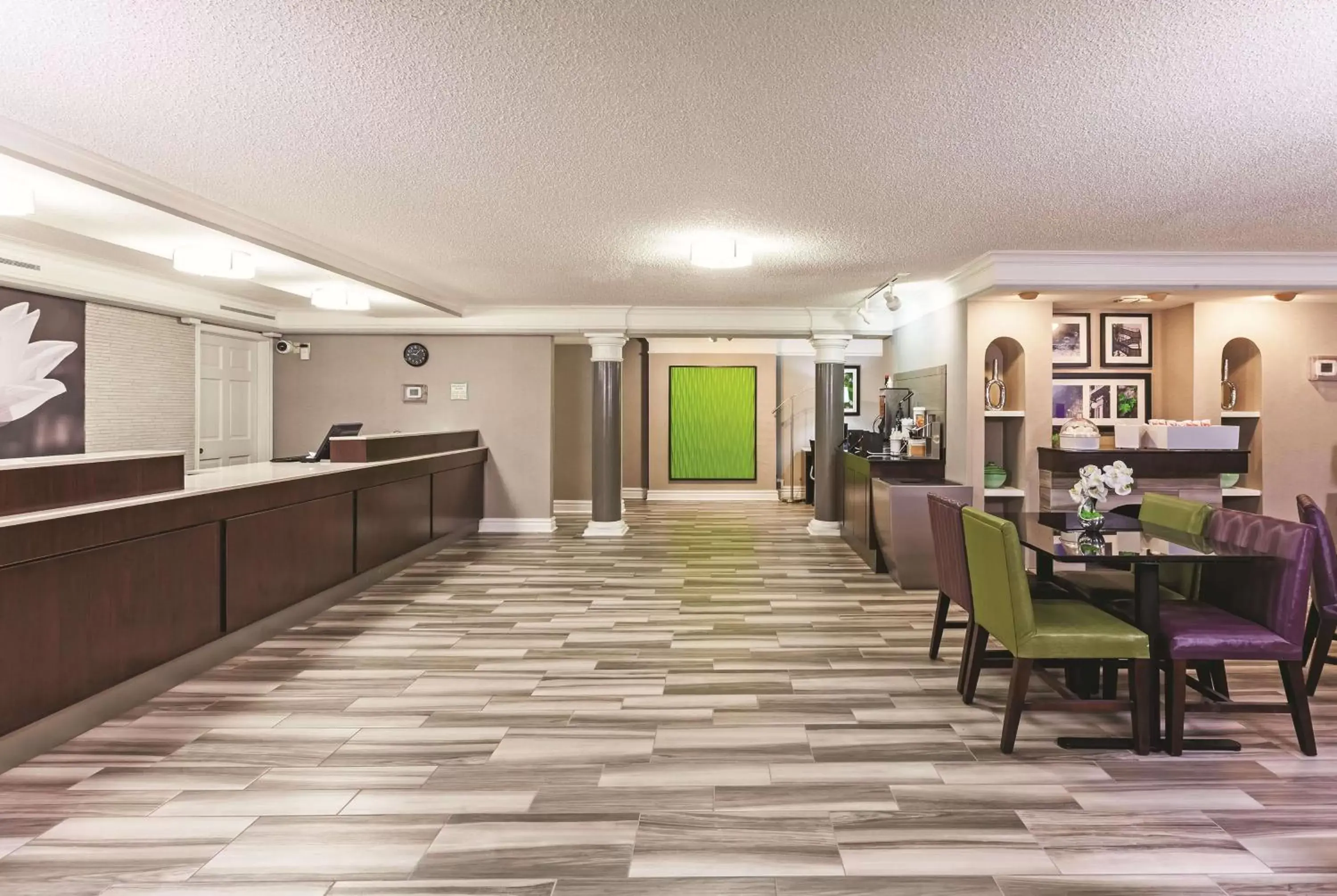 Lobby or reception, Restaurant/Places to Eat in La Quinta Inn by Wyndham Odessa