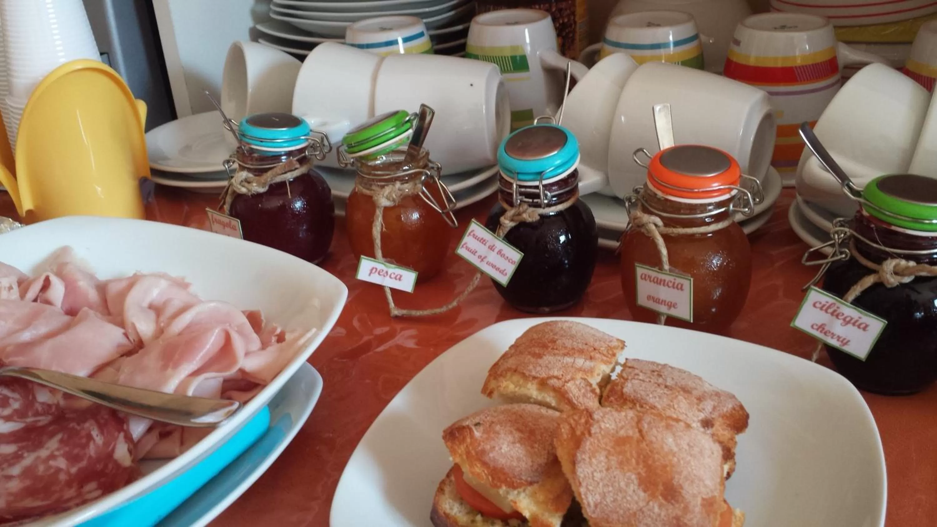 Food and drinks in La Suite Di Segesta