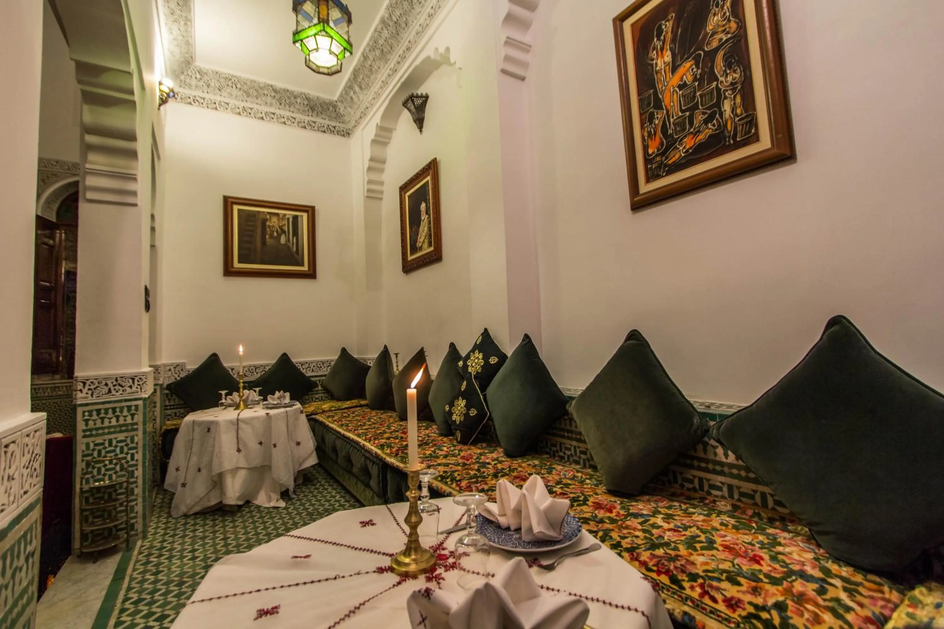 Restaurant/places to eat in Riad - Dar Al Andalous