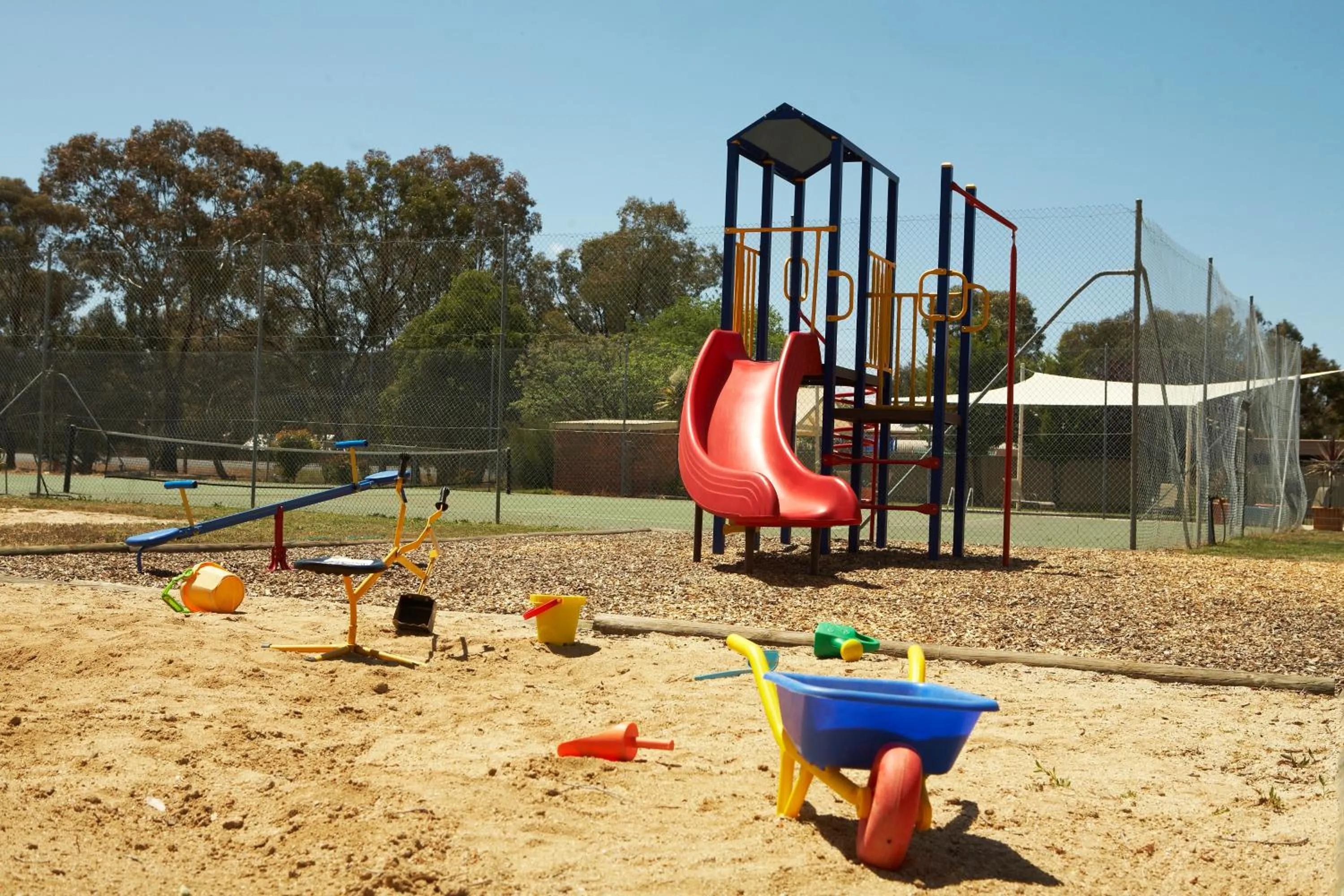 Children play ground in Cadell On The Murray Motel