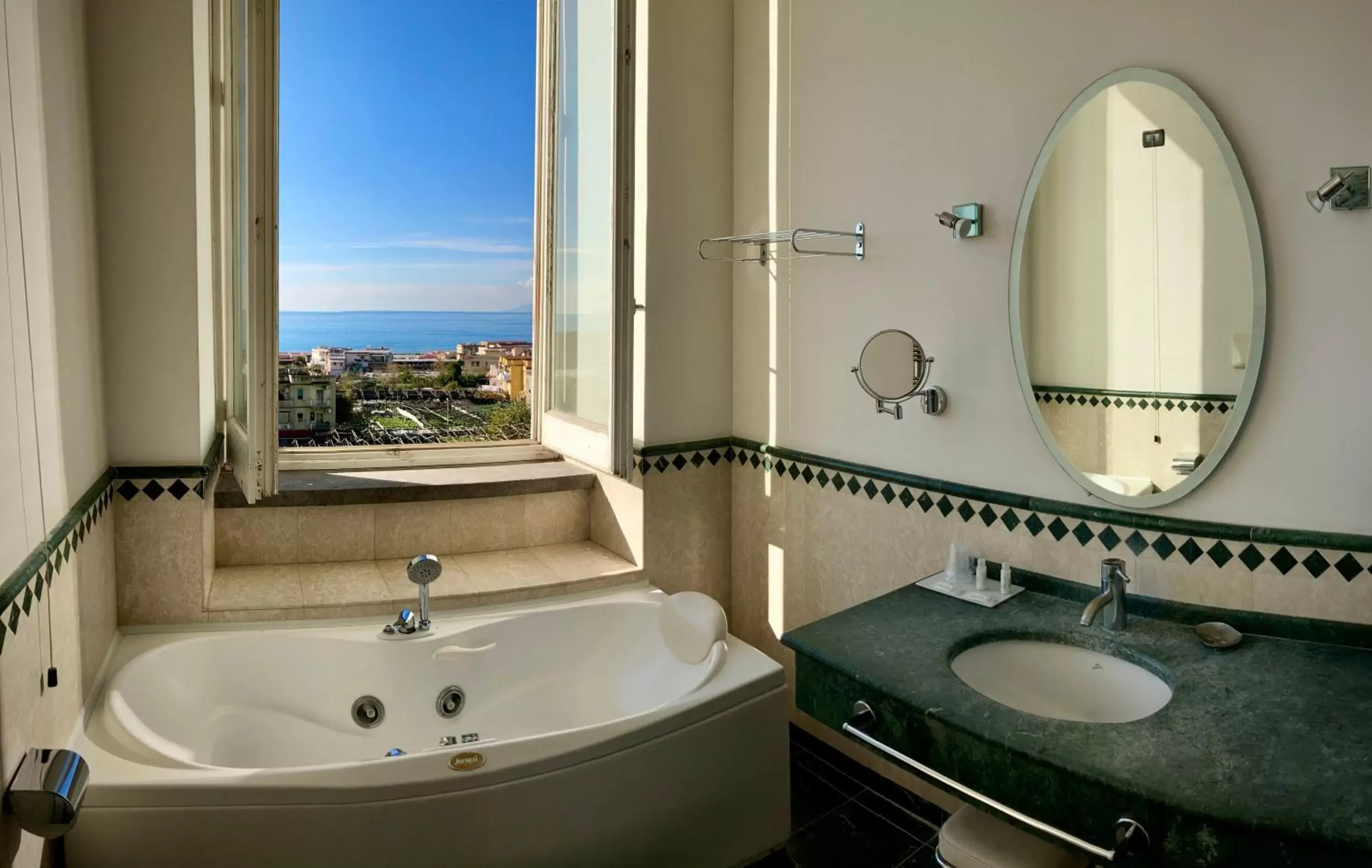Bathroom in Miglio d'Oro Park Hotel