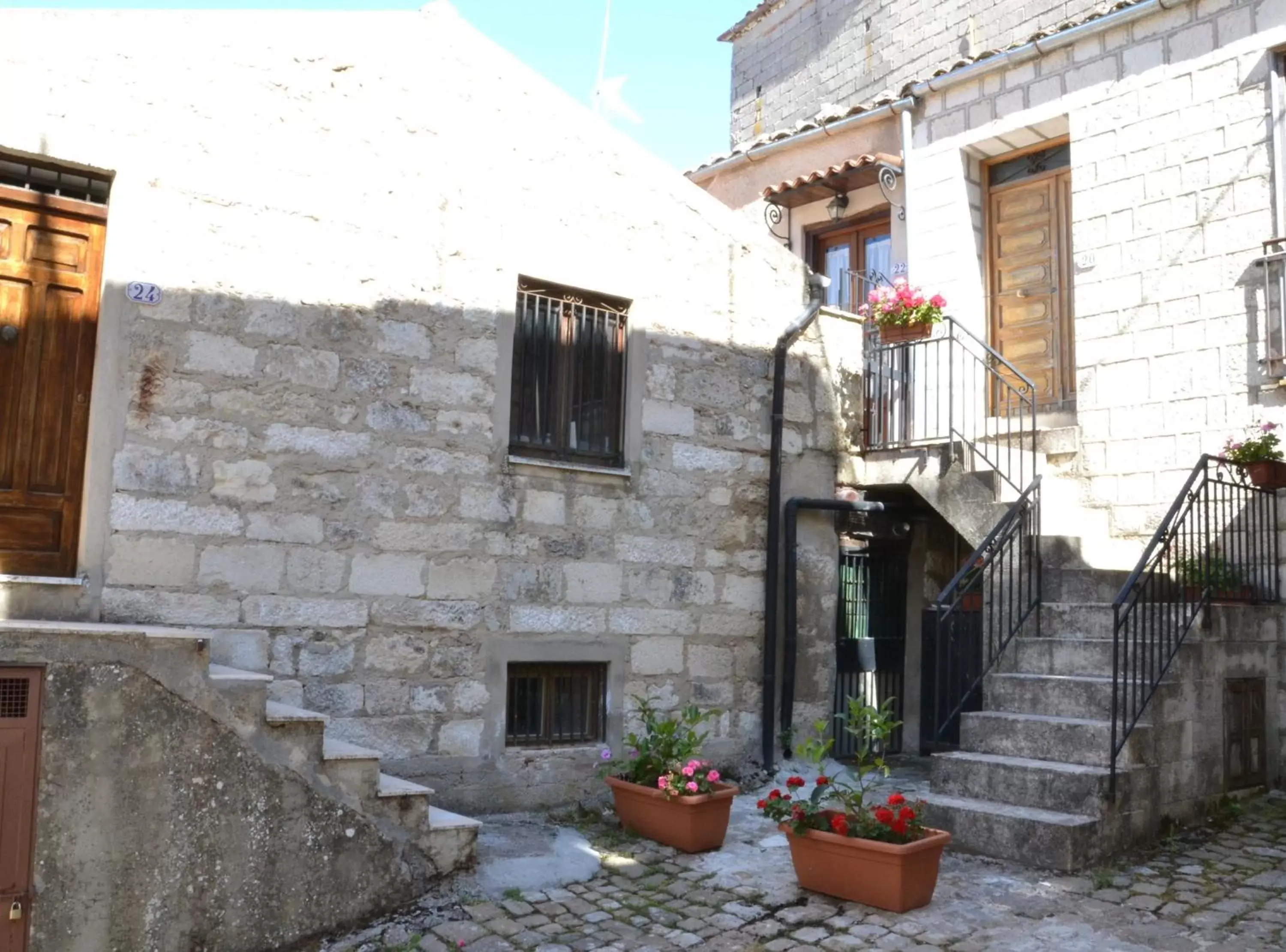 Facade/entrance, Property Building in La Casa del Pittore di Petralia