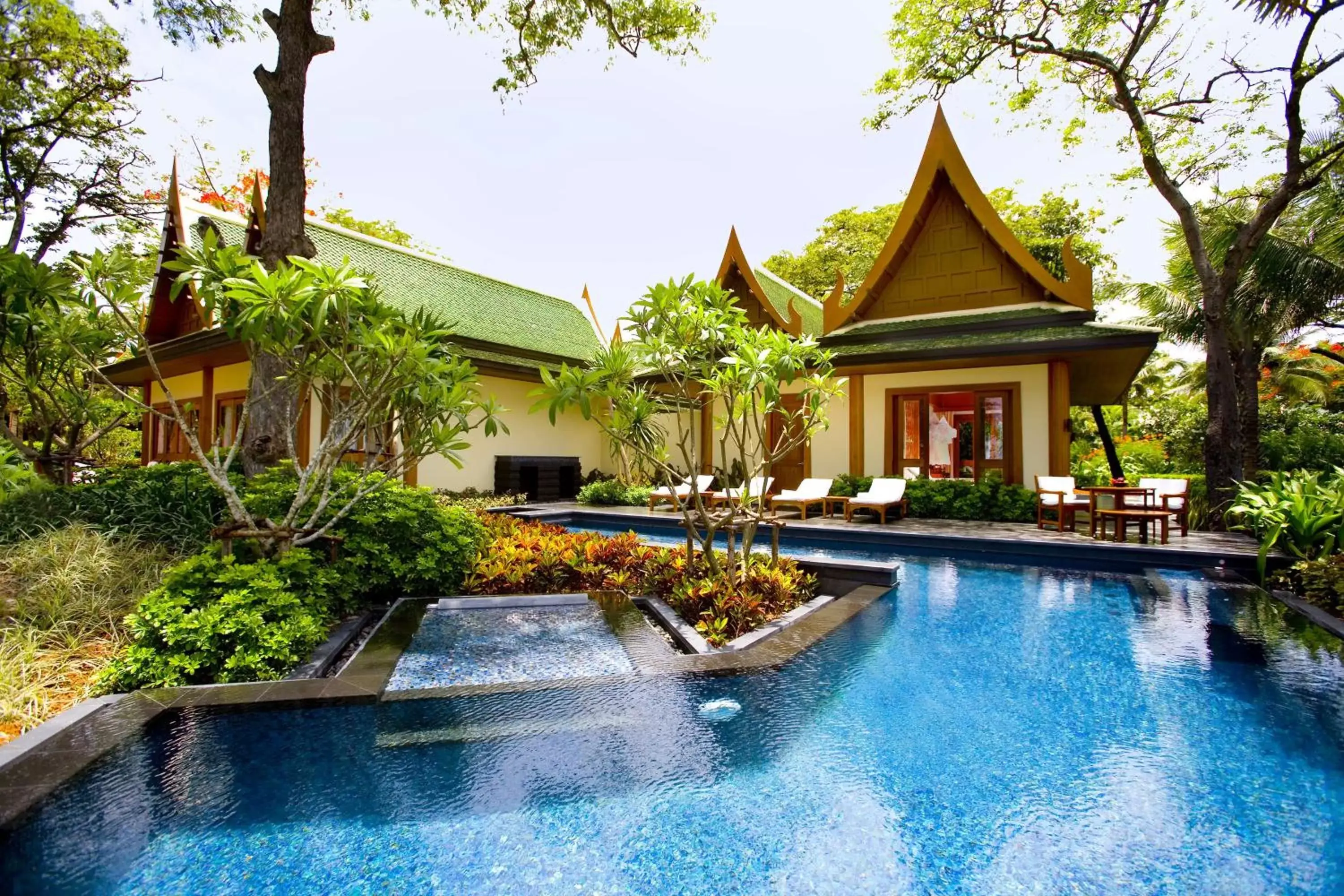 Photo of the whole room, Swimming Pool in Hyatt Regency Hua Hin SHA Extra Plus