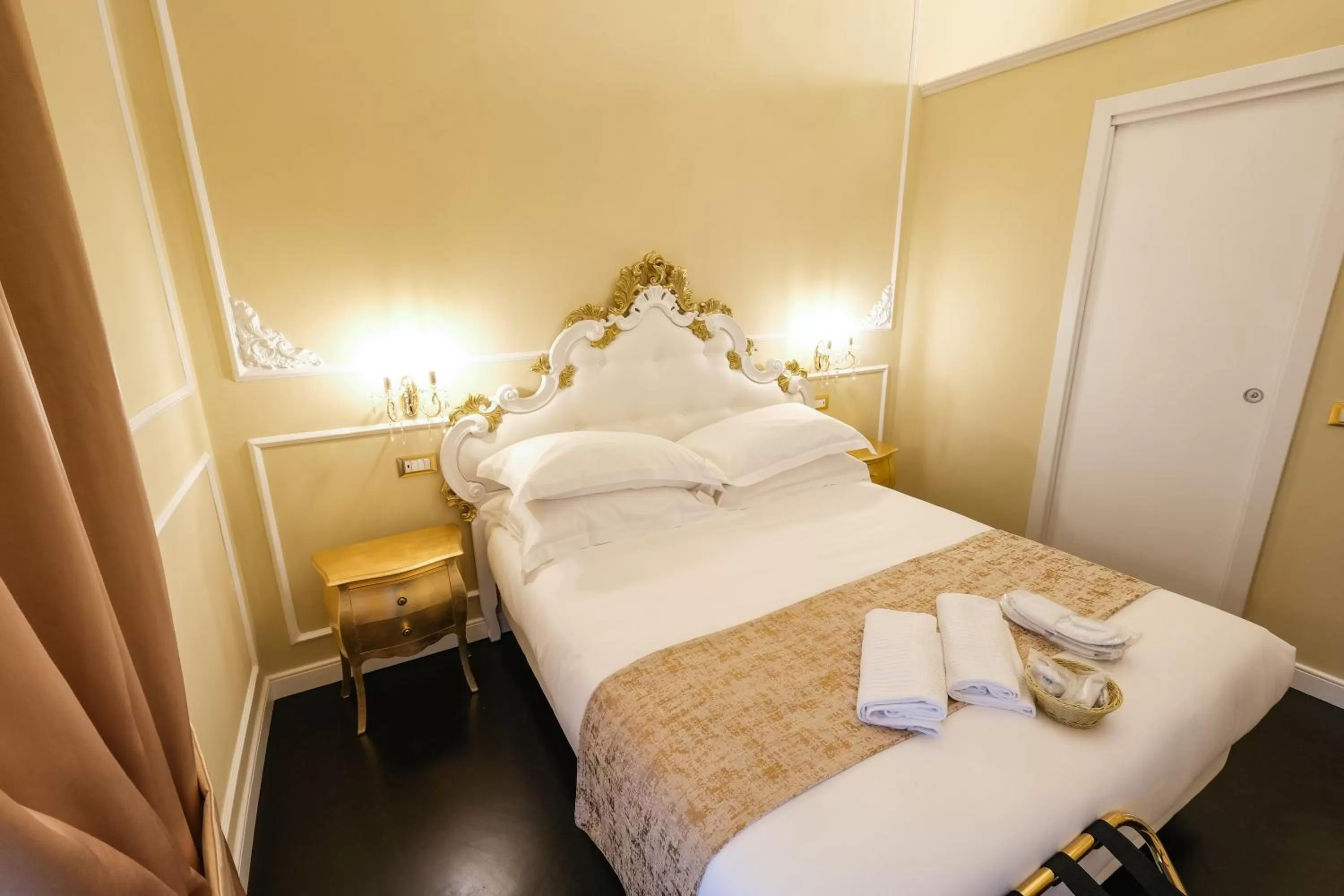 Bedroom, Bed in B&B Kingsman