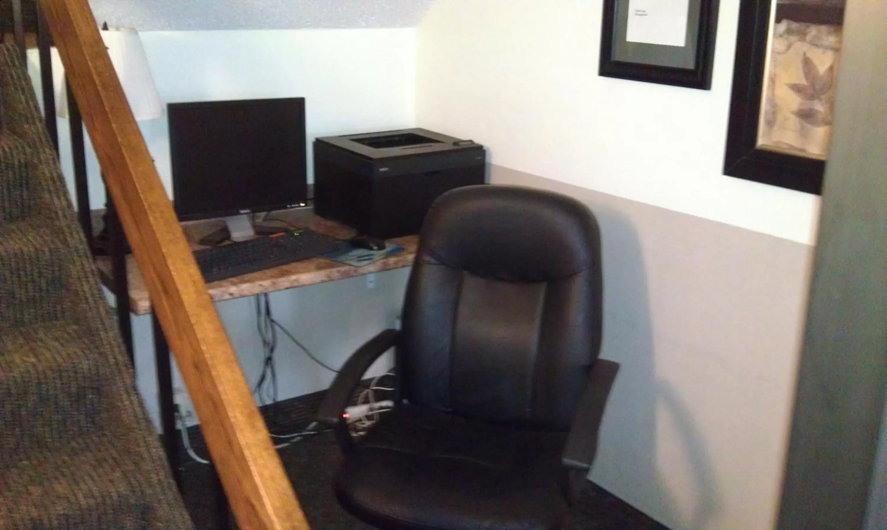 Business facilities in Super 8 by Wyndham Newburgh/West Point Stewart Intl Airport