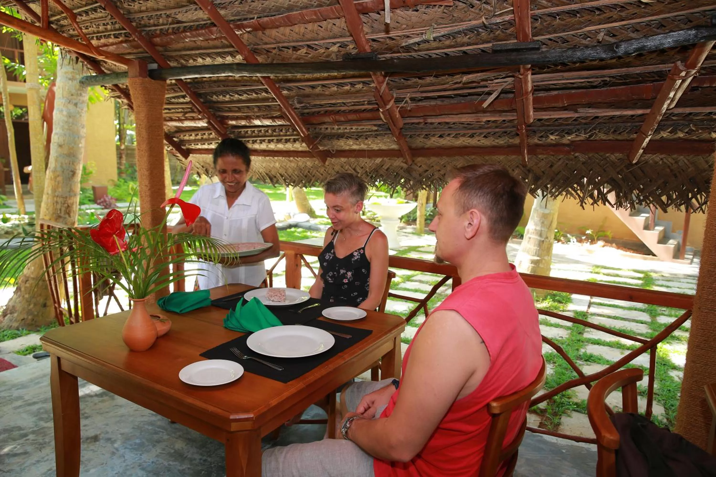 Restaurant/places to eat in Limecabanas-srilanka