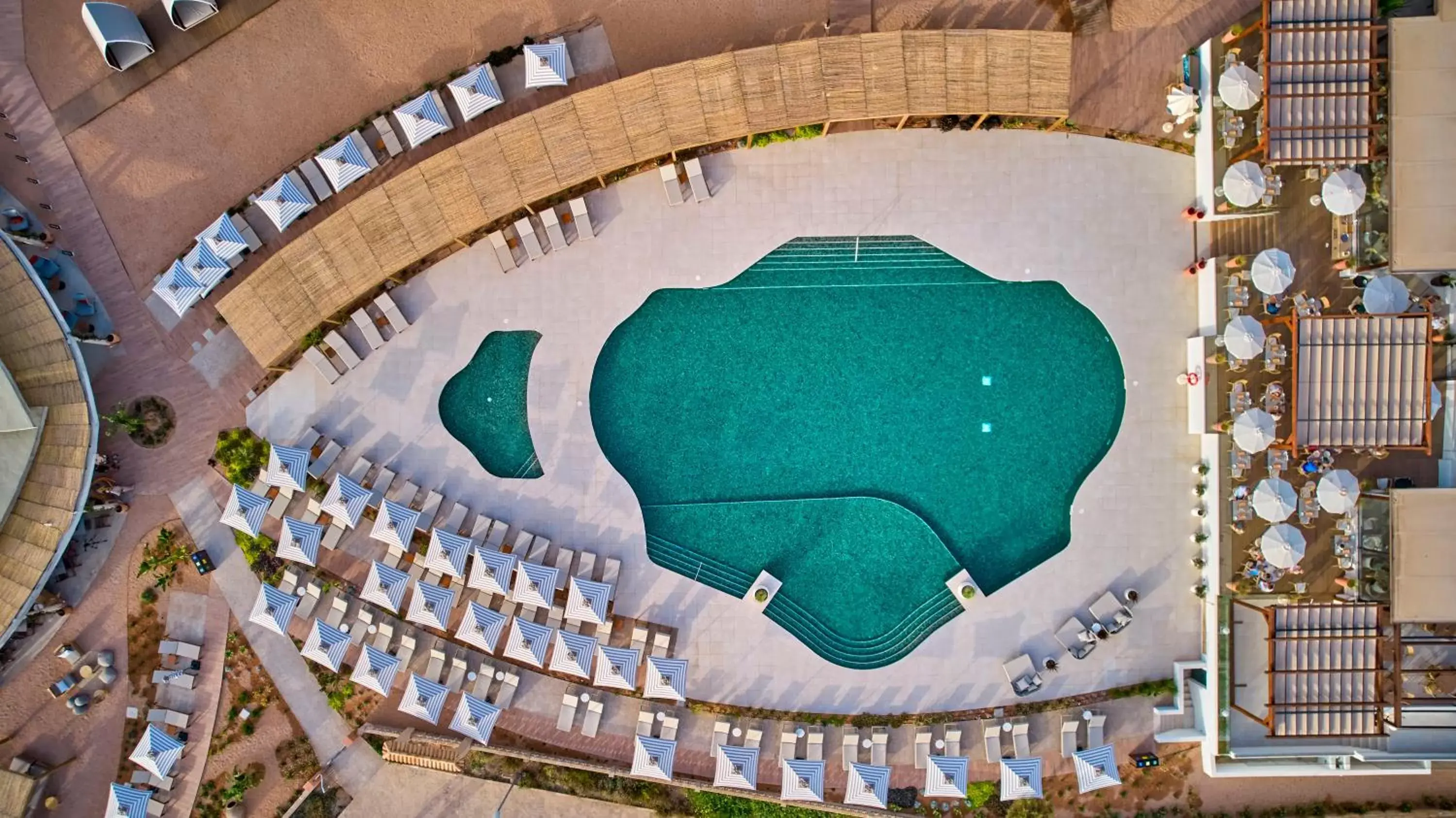 Swimming pool, Pool View in Universal Grand León & Spa