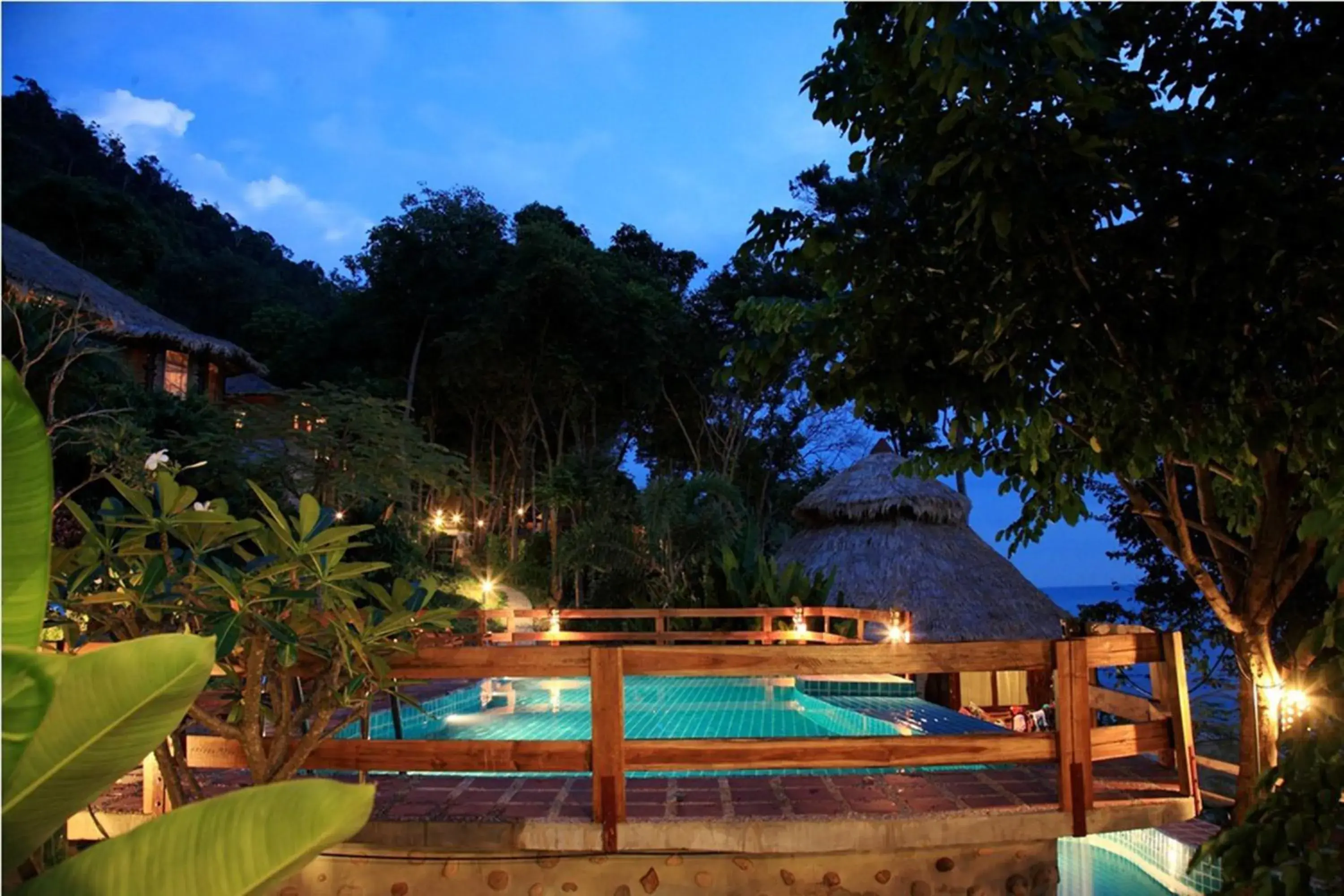 Swimming Pool in Koh Jum Resort
