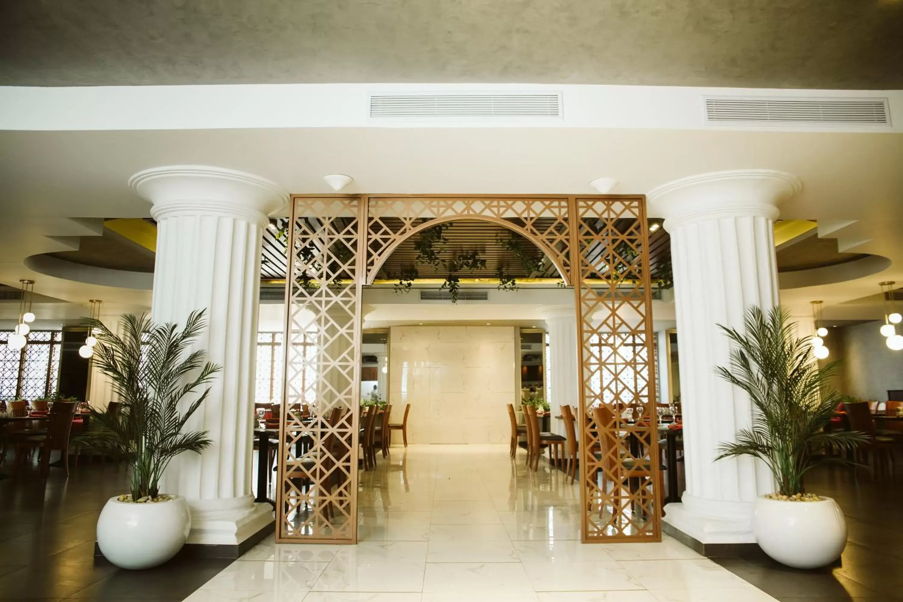 Facade/entrance in Pyramisa Suites Hotel Cairo