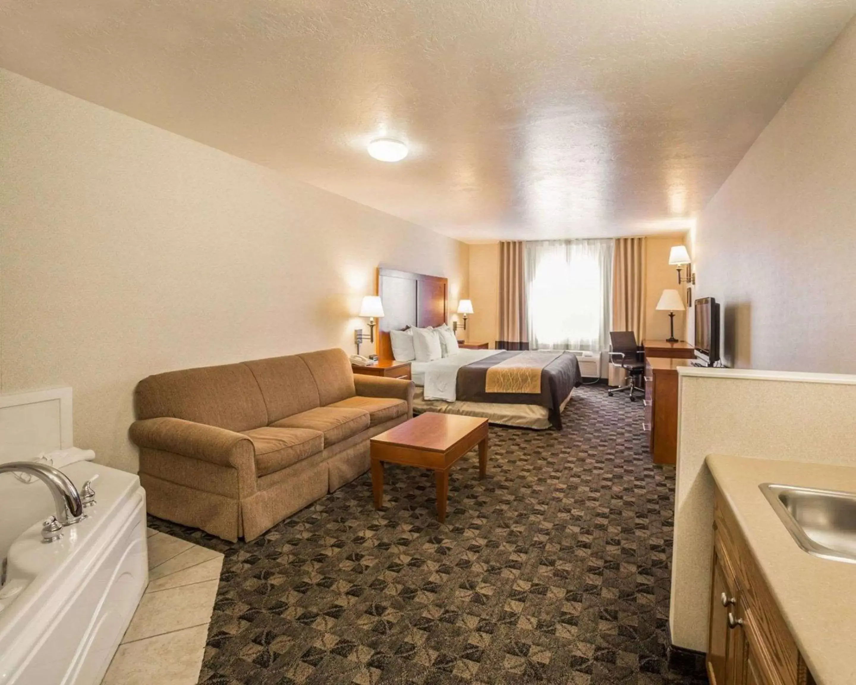 Photo of the whole room, Seating Area in Comfort Inn & Suites Beaver - Interstate 15 North