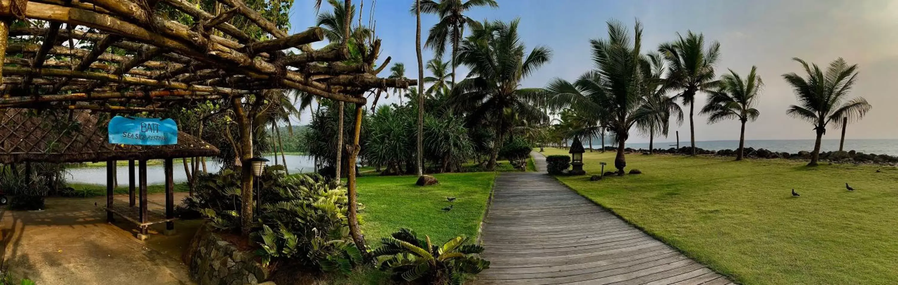 Garden in Taj Green Cove Resort and Spa Kovalam