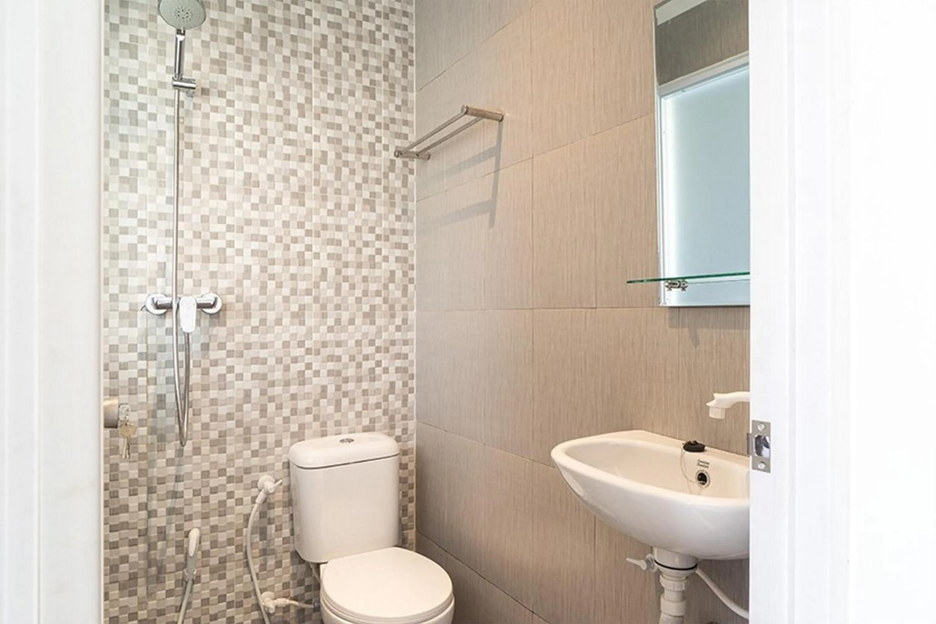 Bathroom in RedDoorz near Seasons City Mall