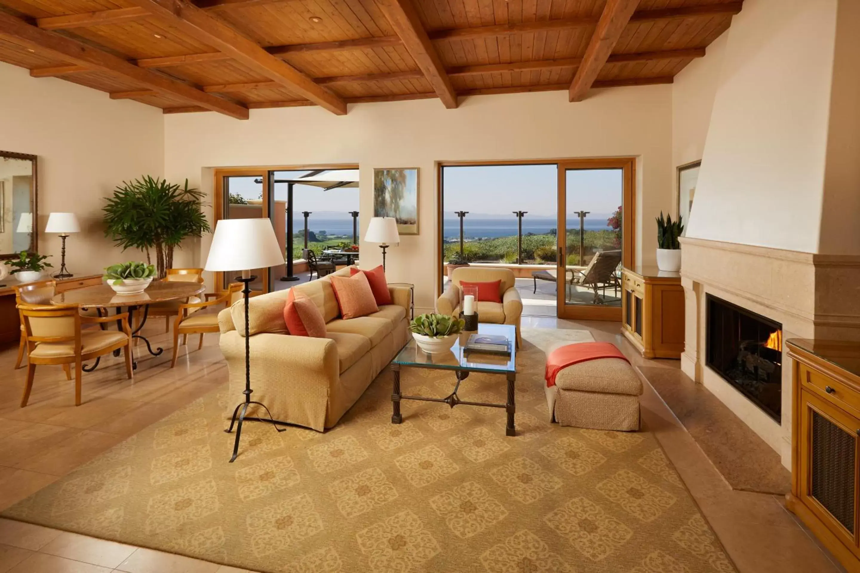 Living room, Seating Area in Resort at Pelican Hill