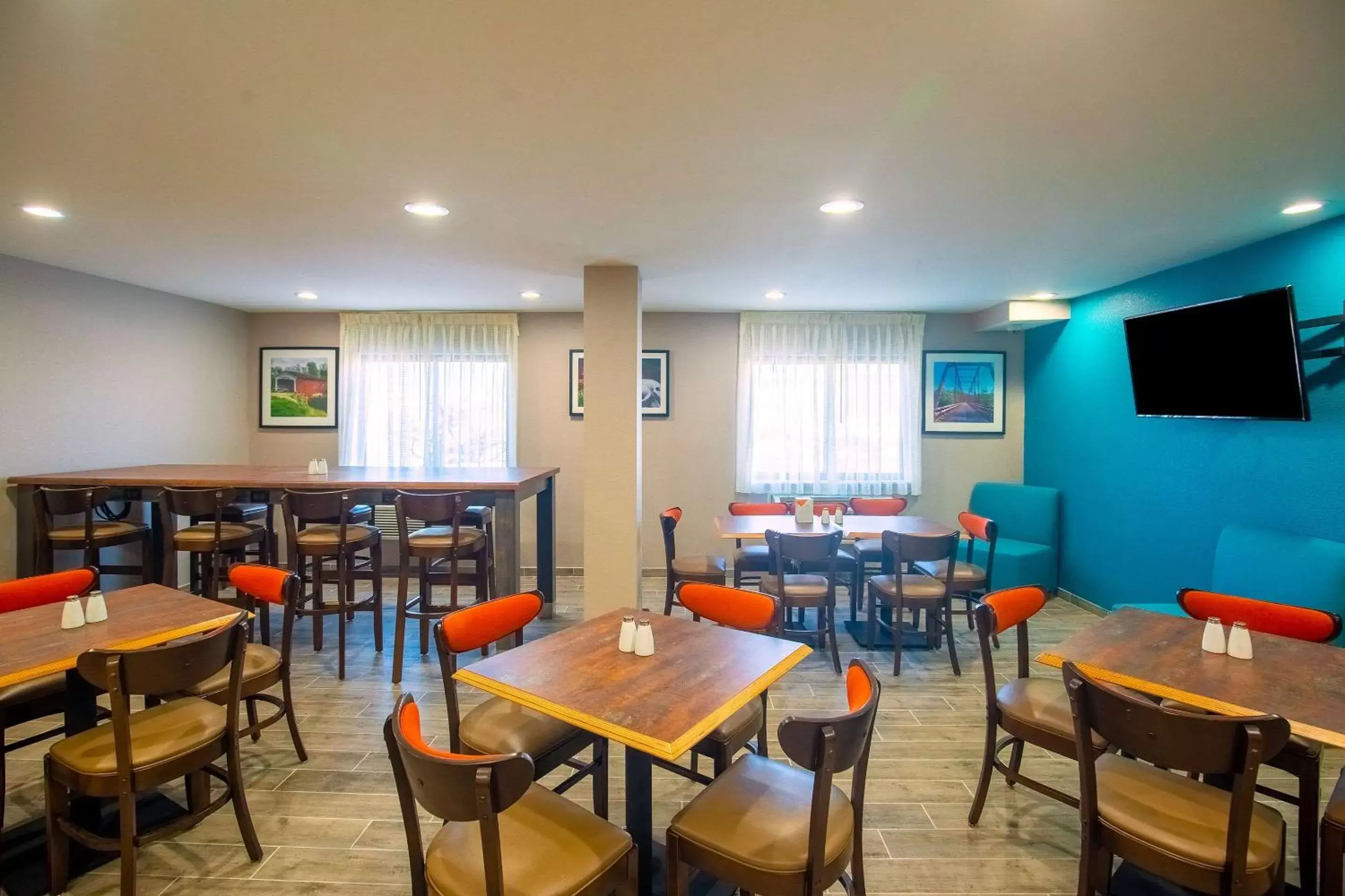 Restaurant/Places to Eat in Quality Inn & Suites