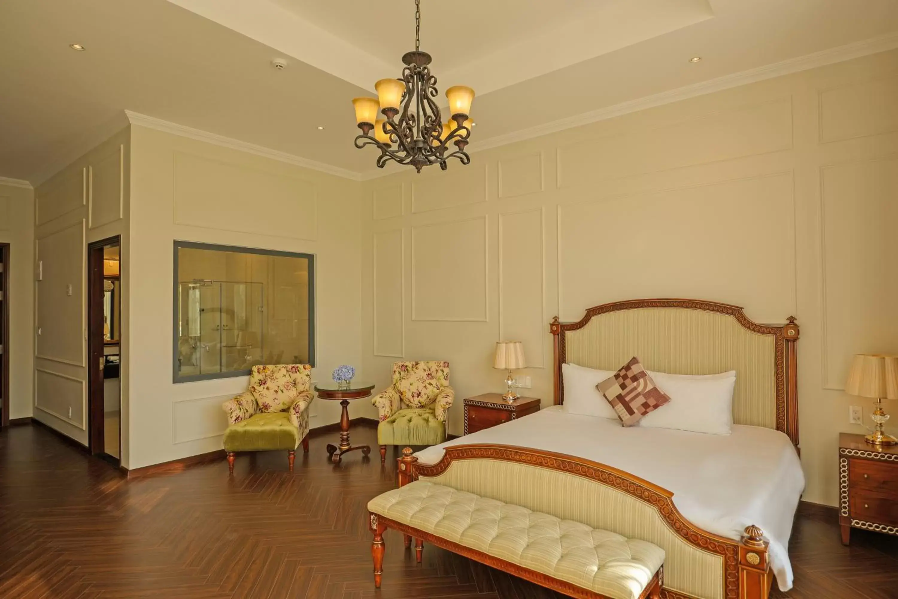 LAROSE Double or Twin Room in Dalat Edensee Lake Resort & Spa LAROSE Double or Twin Room in Dalat Edensee Lake Resort & Spa