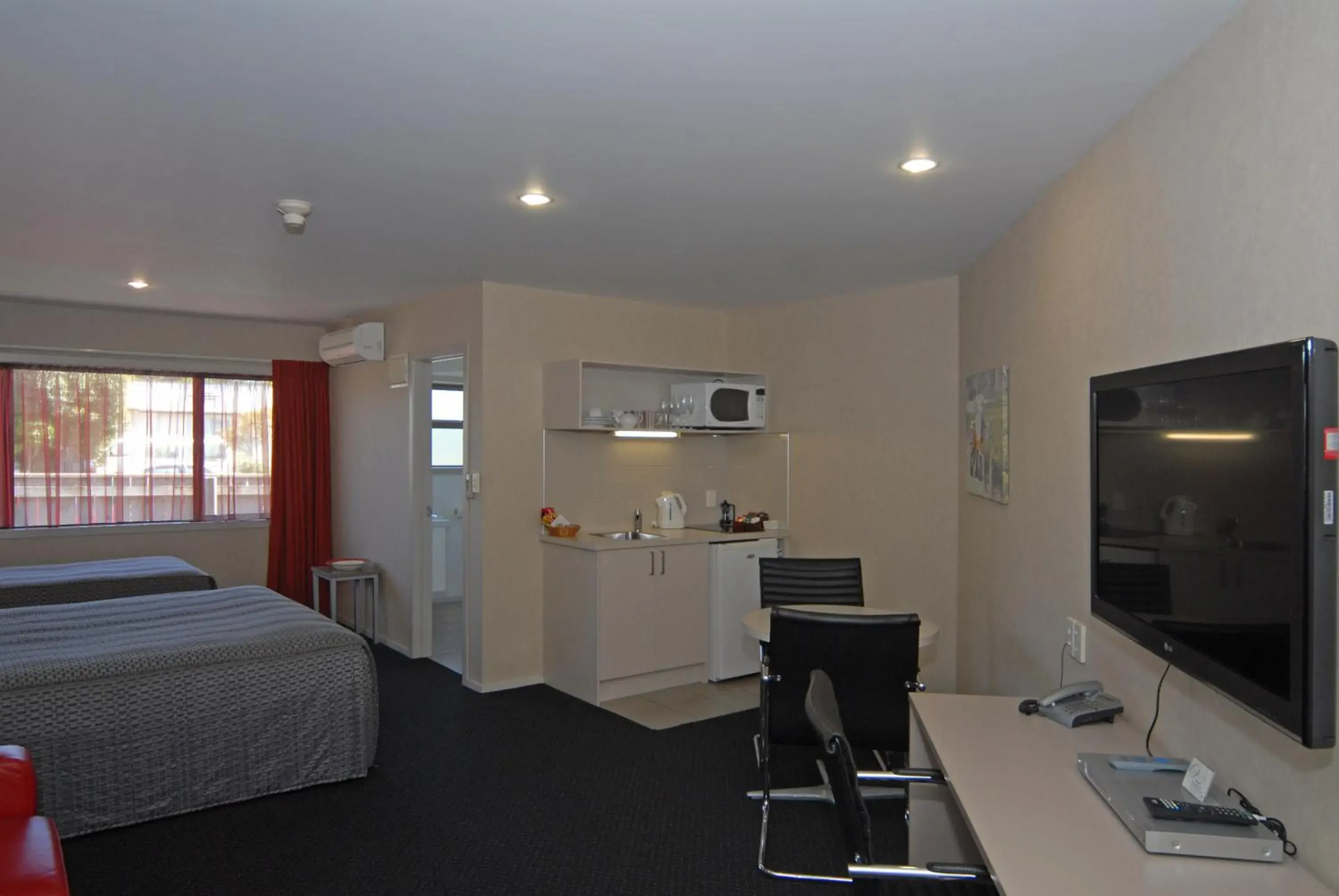 Day, Bed in Omahu Motor Lodge Day, Bed in Omahu Motor Lodge