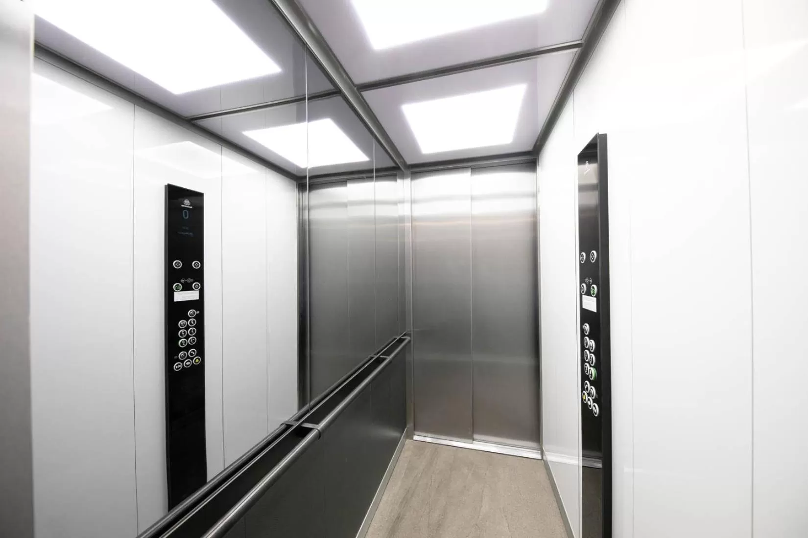 Lobby or reception in Hotel Edlingerwirt - Sauna & Golfsimulator inklusive