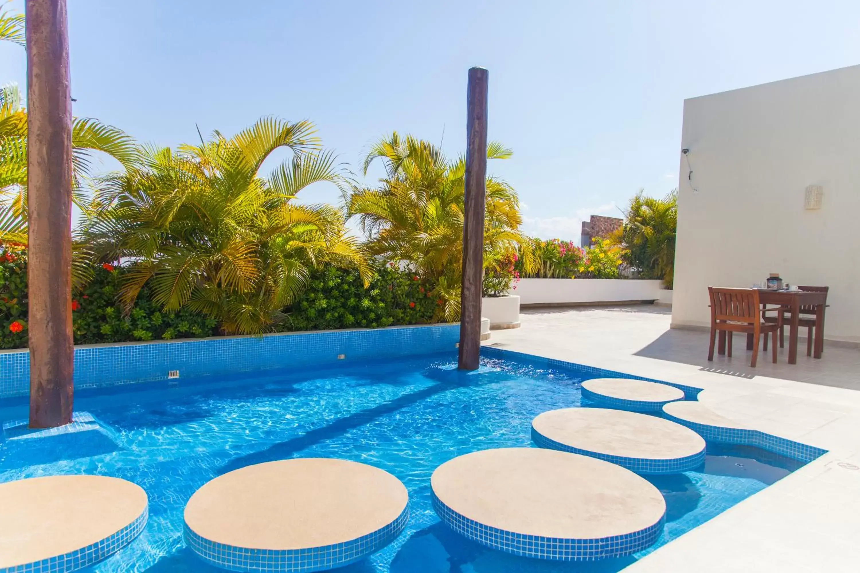 Pool view, Swimming Pool in Angelo's Hotel