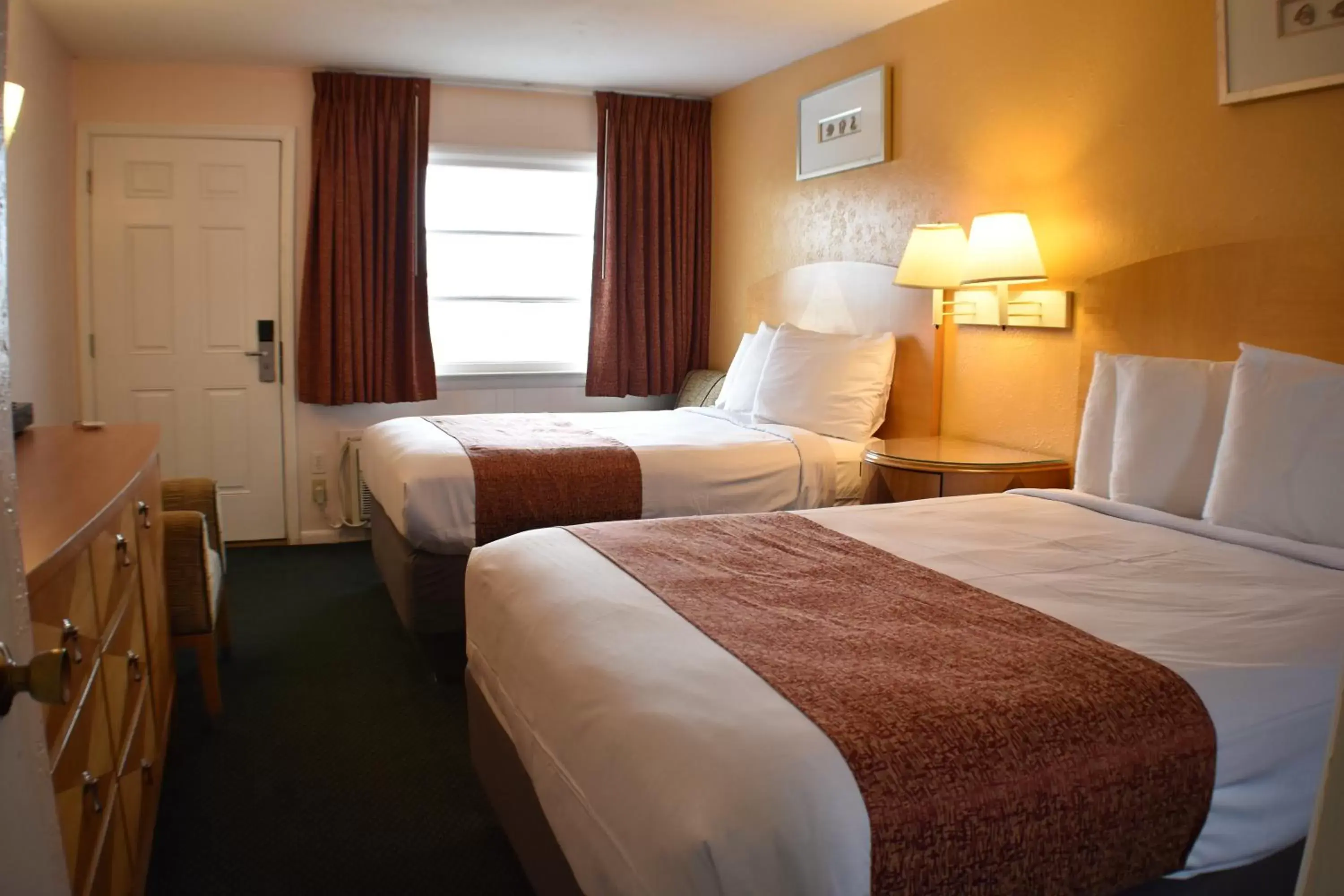 Bed in Blue Water Motel Bed in Blue Water Motel