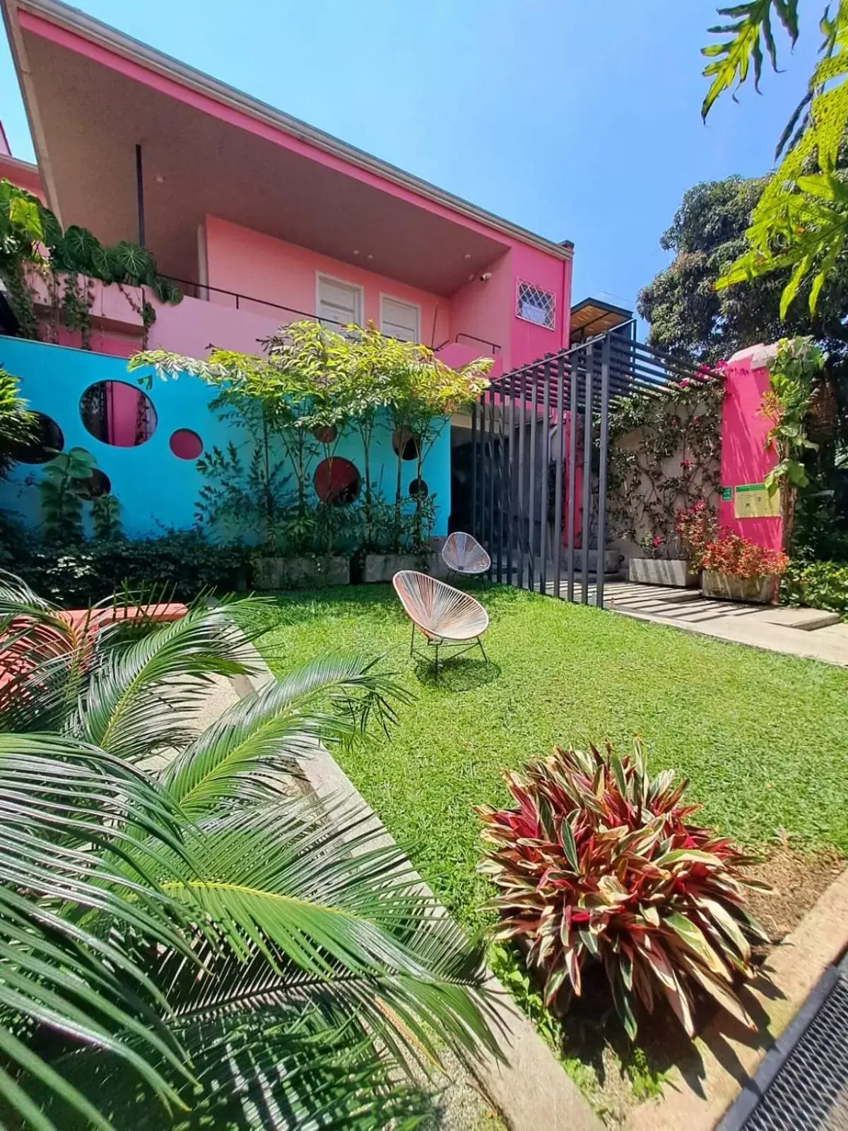 Property building in Rossa Palma Property building in Rossa Palma