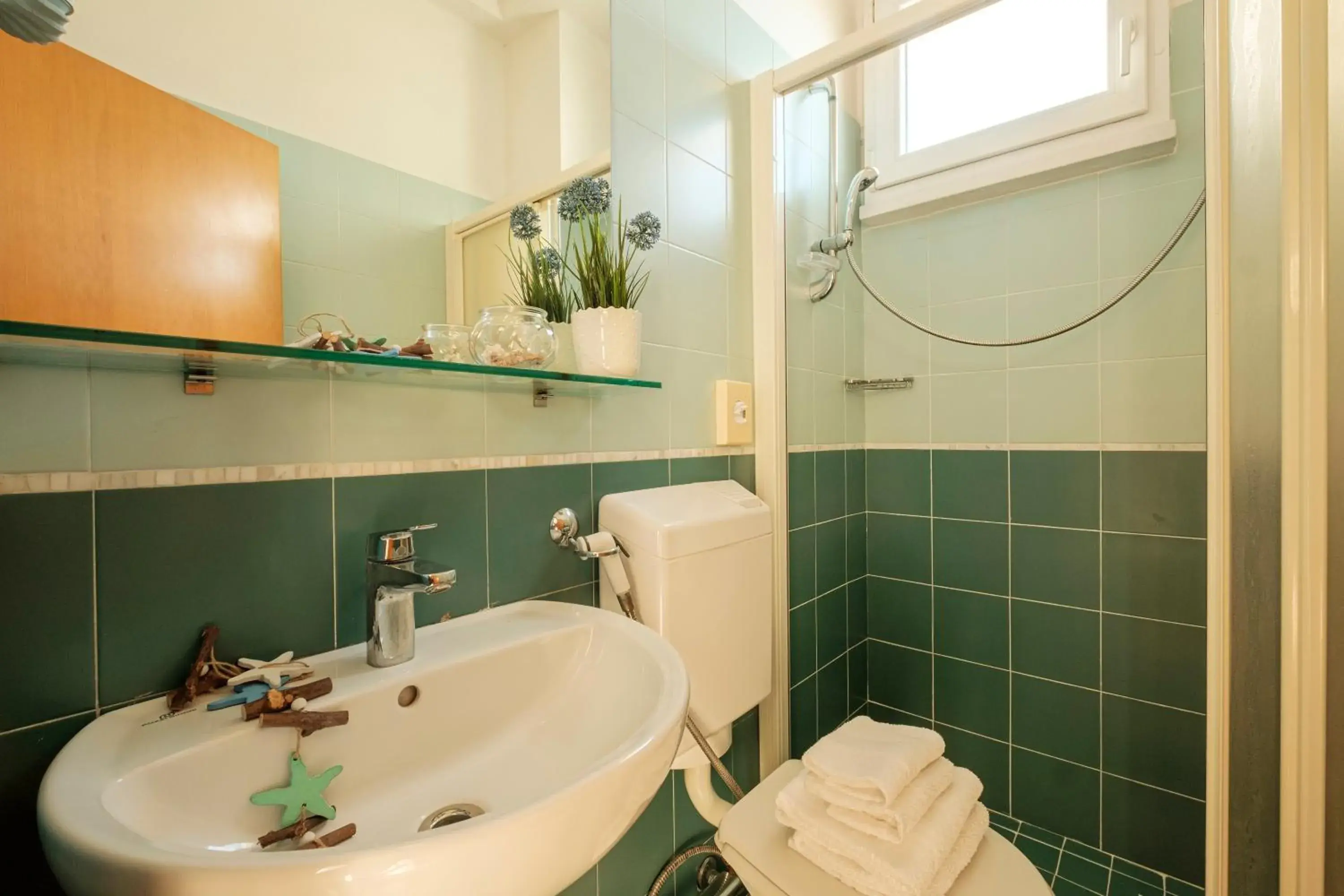 Bathroom in Hotel Oceanic