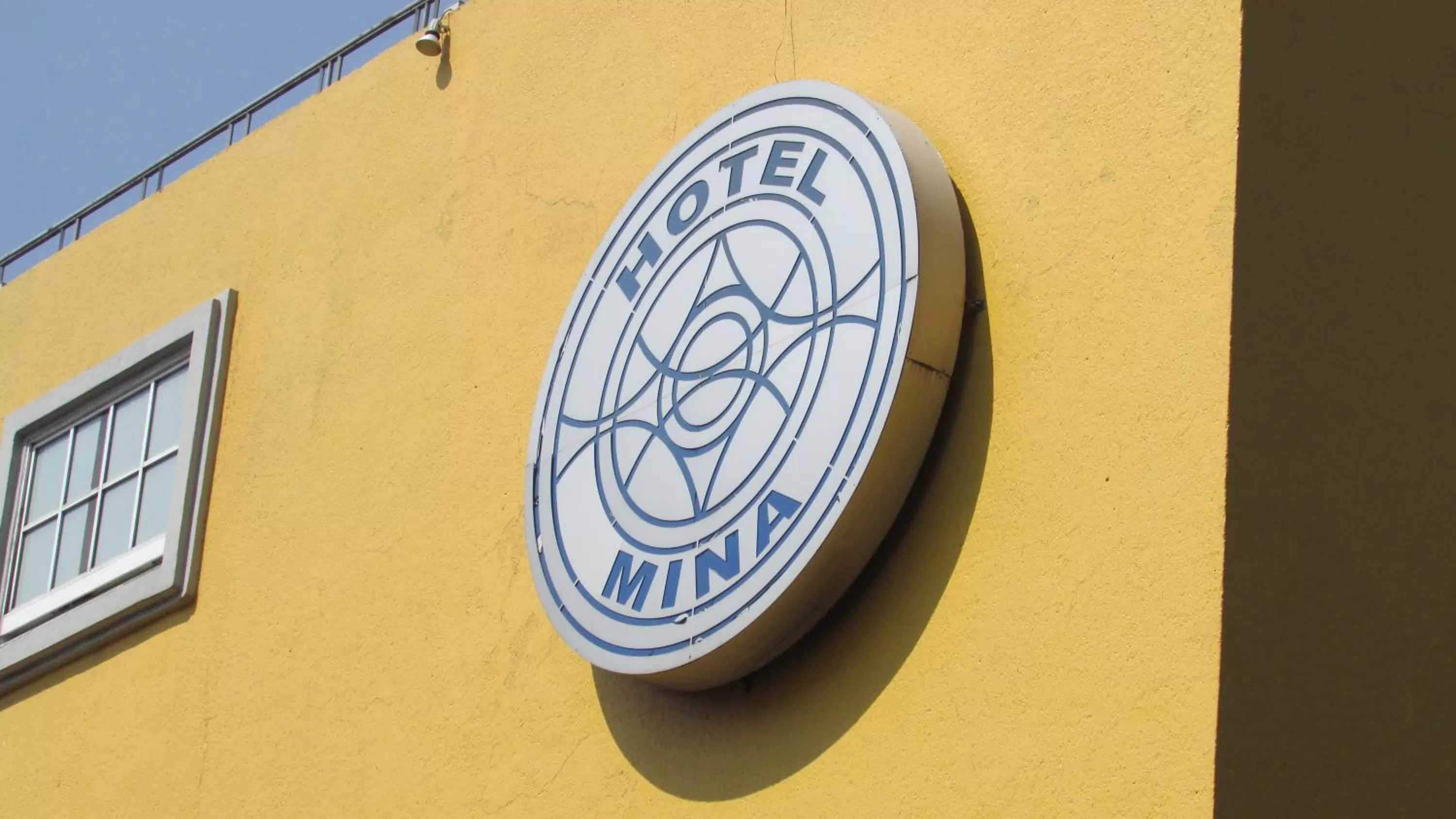 Facade/entrance in Hotel Mina