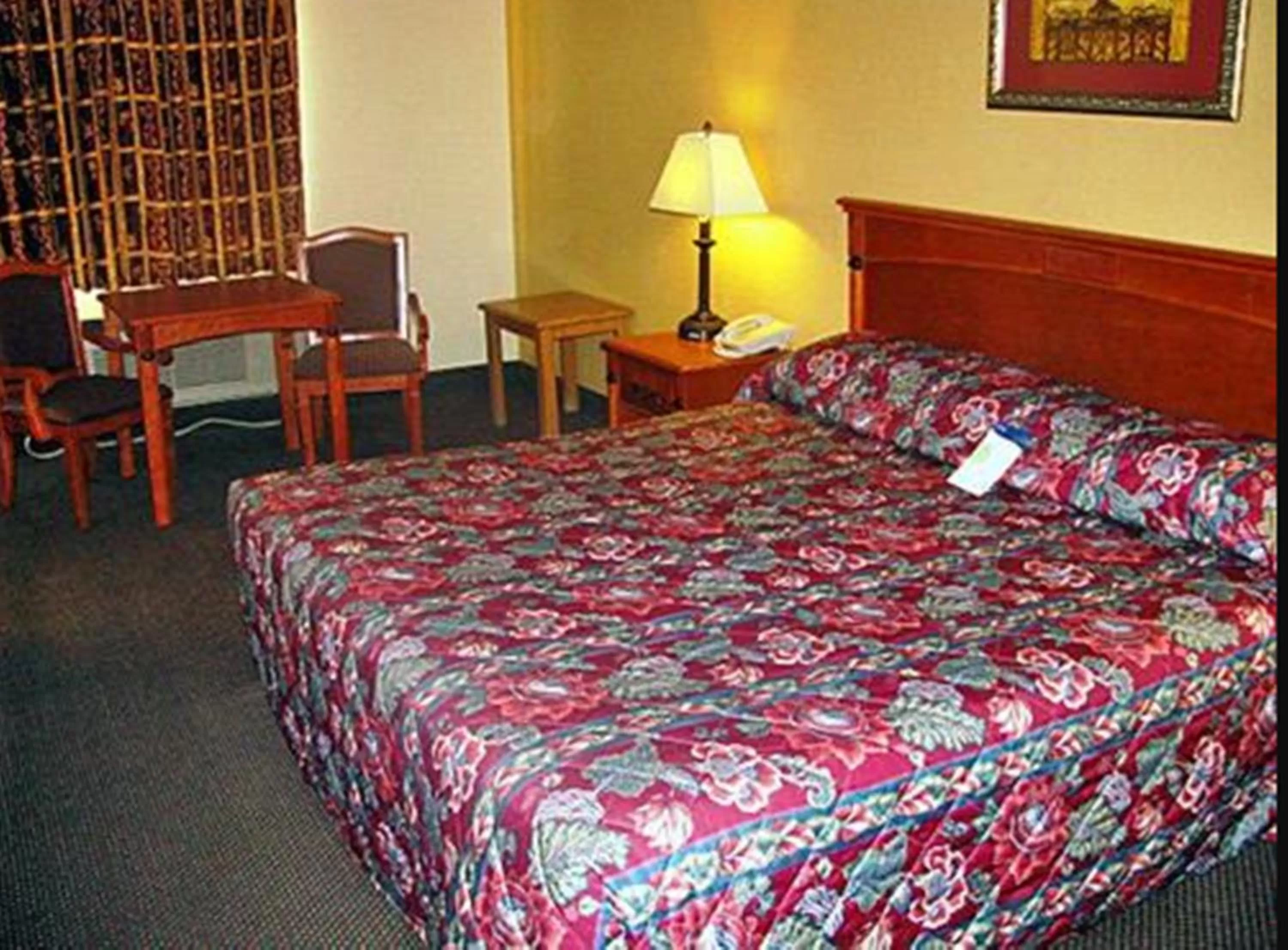 Bed in Motel 6-Moriarty, NM