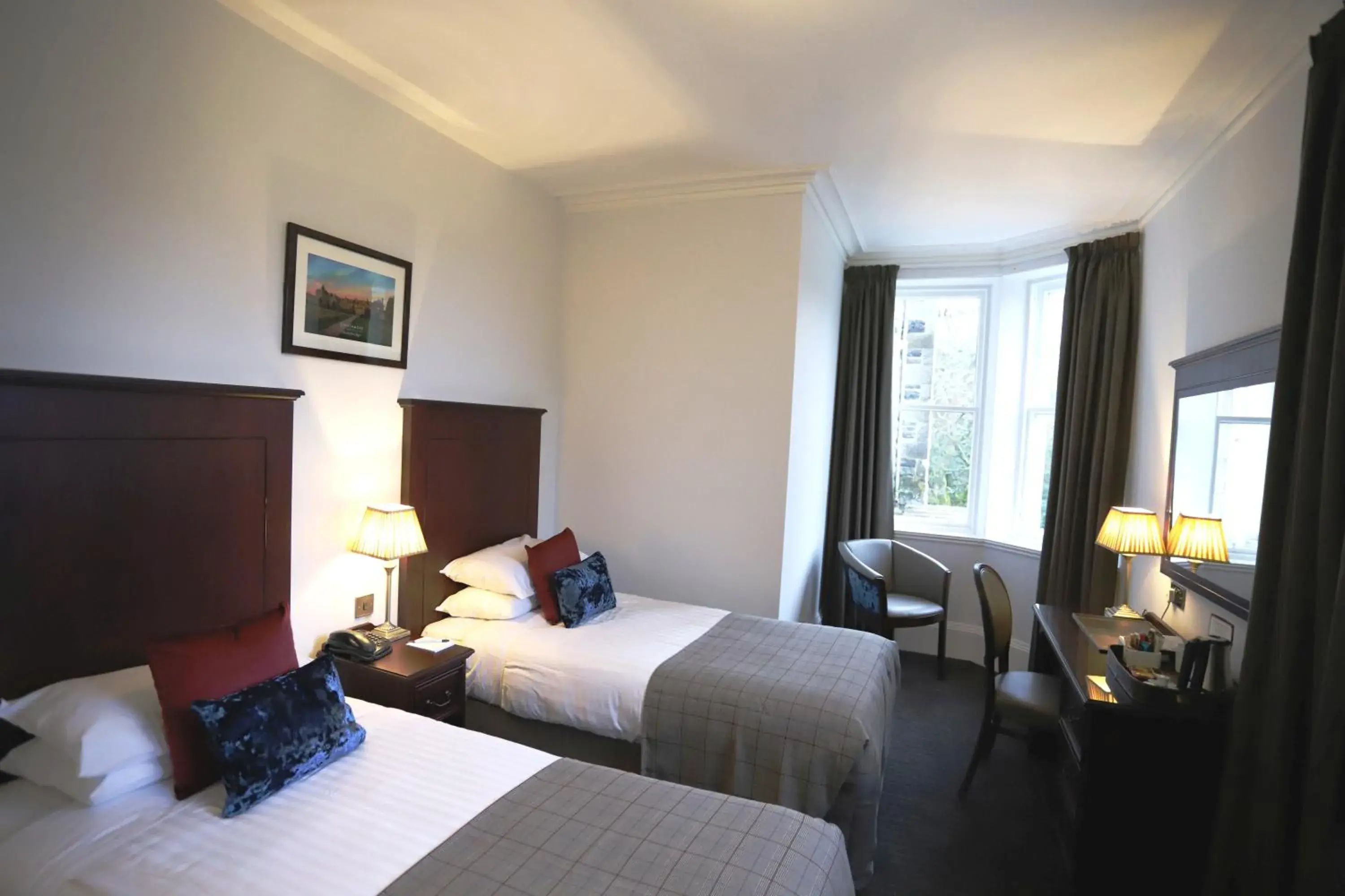 Superior Twin Room with Garden View in Ben Wyvis Hotel