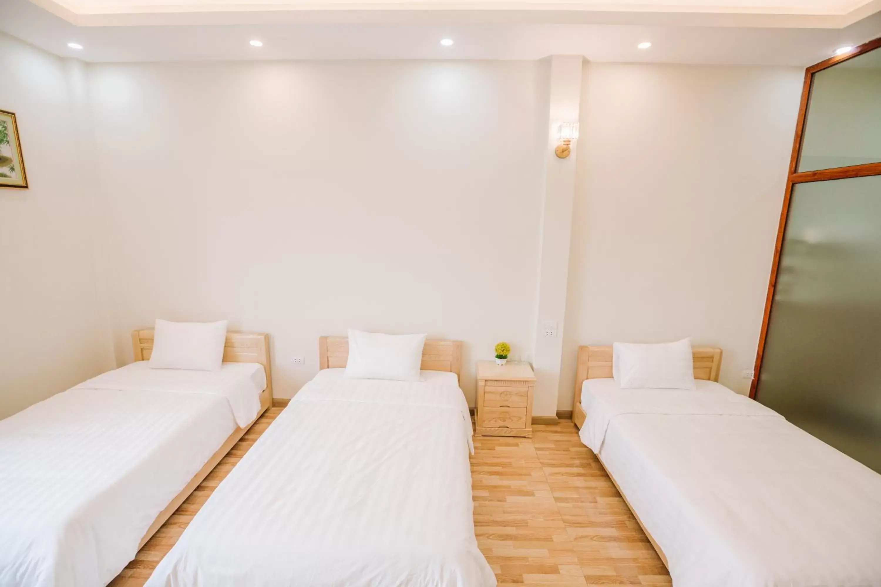 Triple Room in La Teisu Airport Hotel Triple Room in La Teisu Airport Hotel