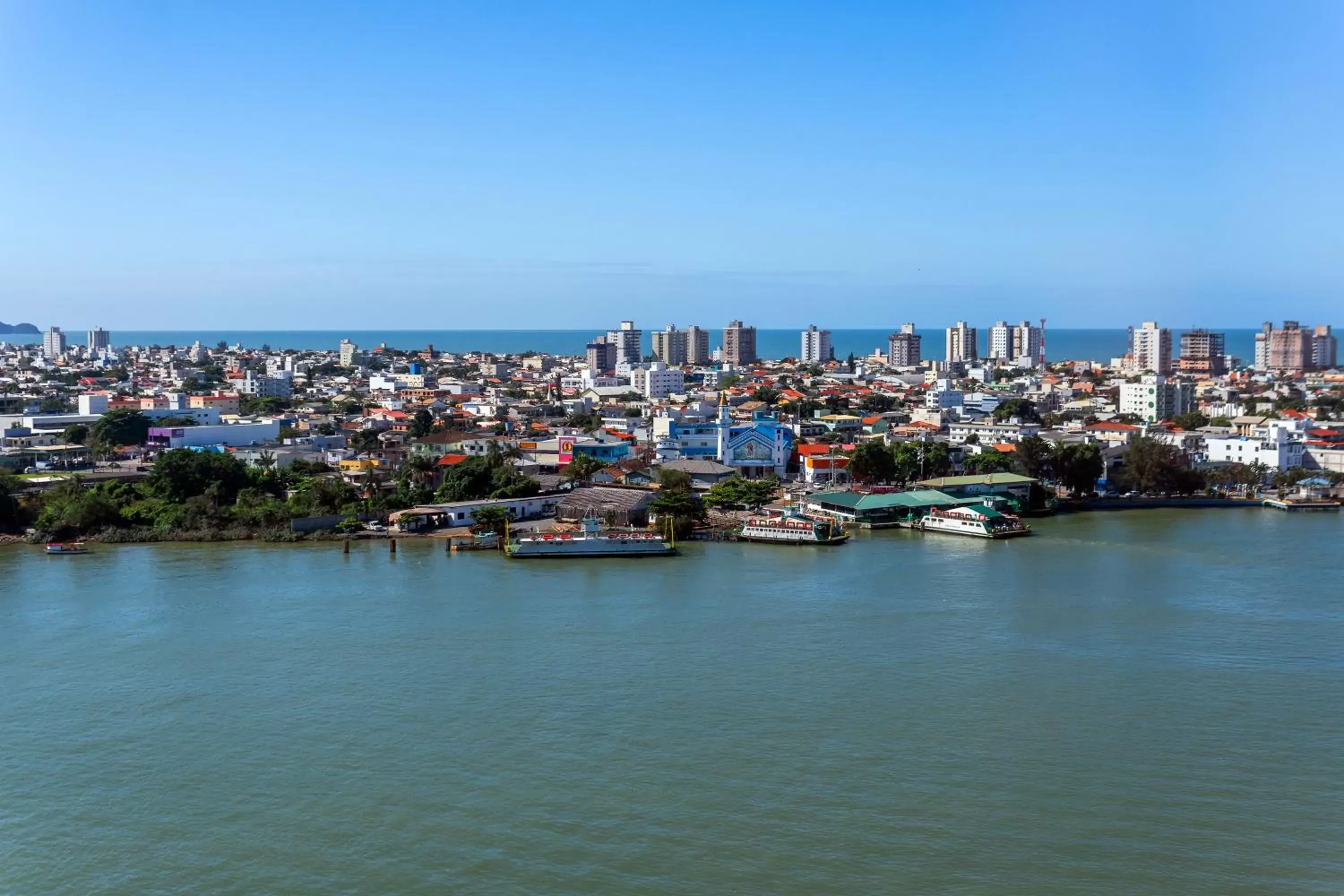 River view in Mercure Itajai Navegantes