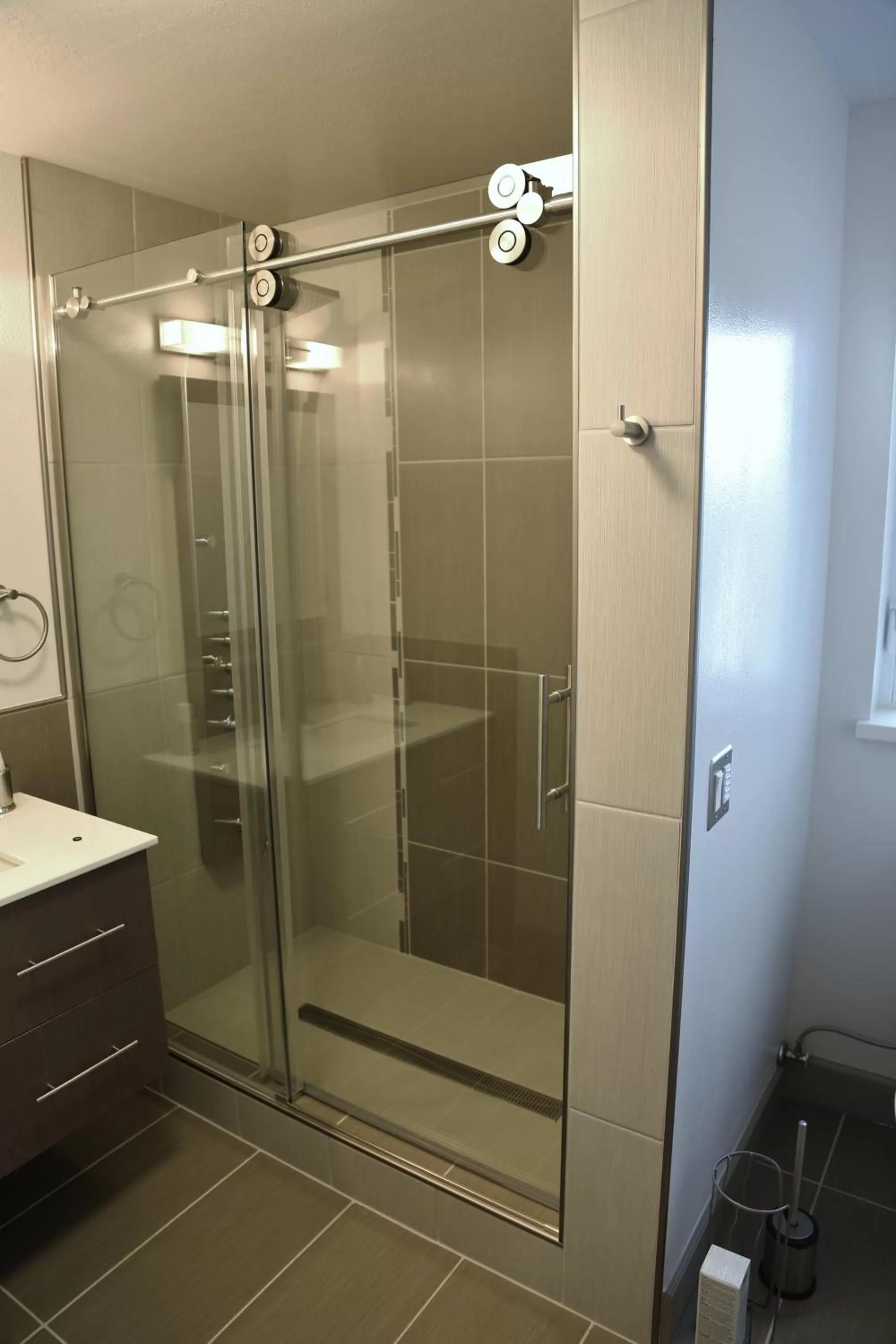 Bathroom in Otter Beach Lodges