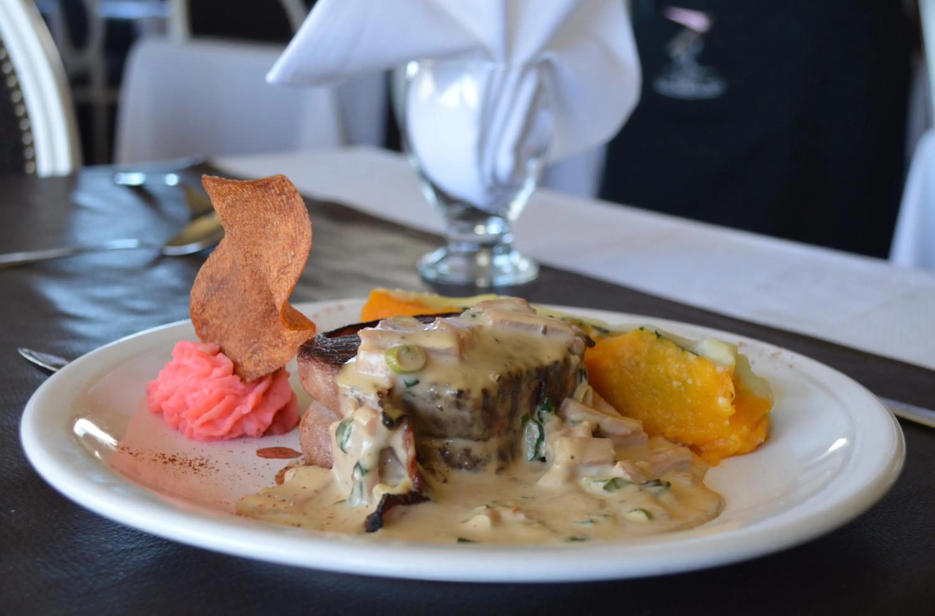 Restaurant/places to eat in Hotel Rayentray Trelew