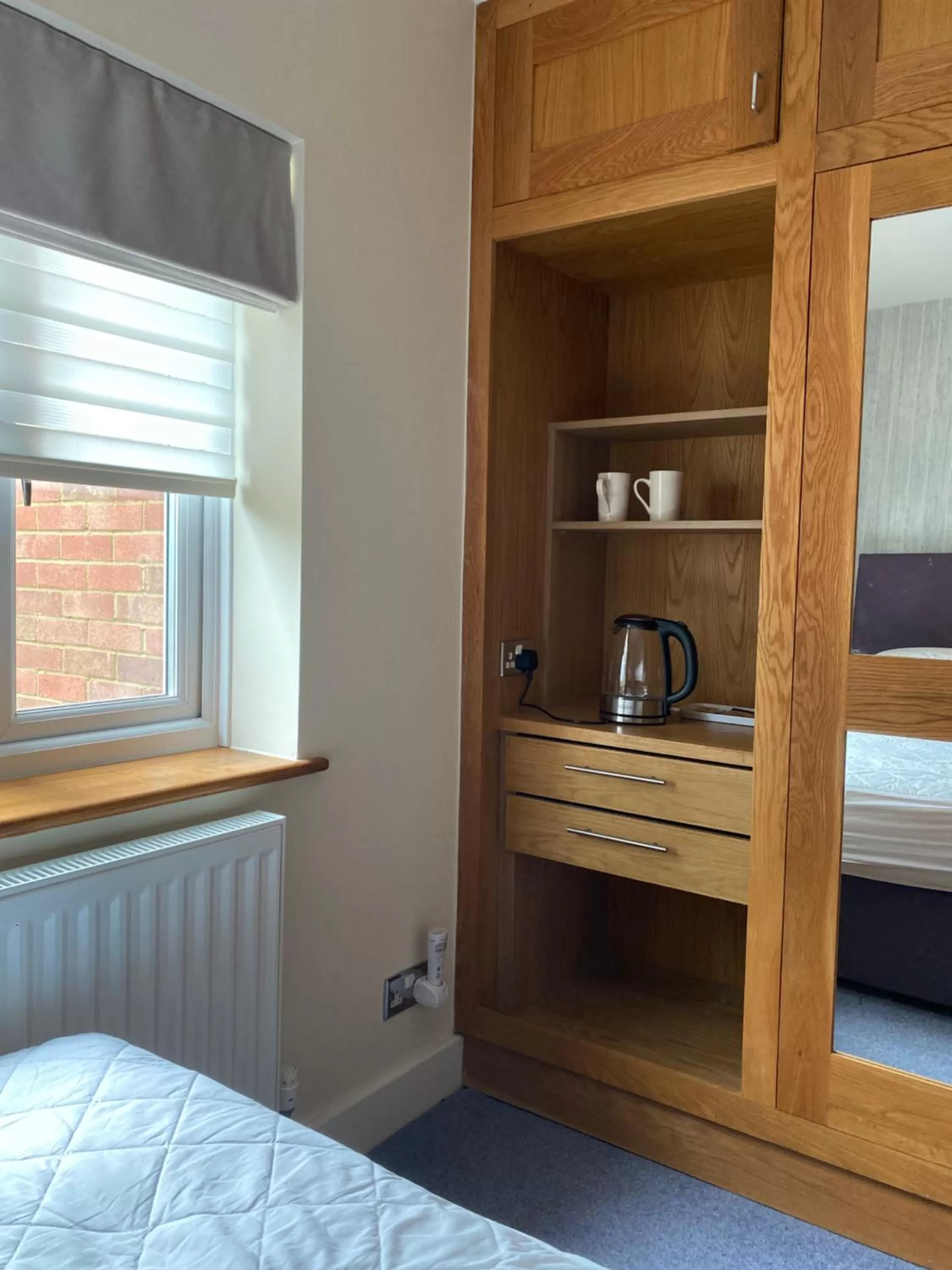 Coffee/tea facilities, TV/Entertainment Center in Lamorna